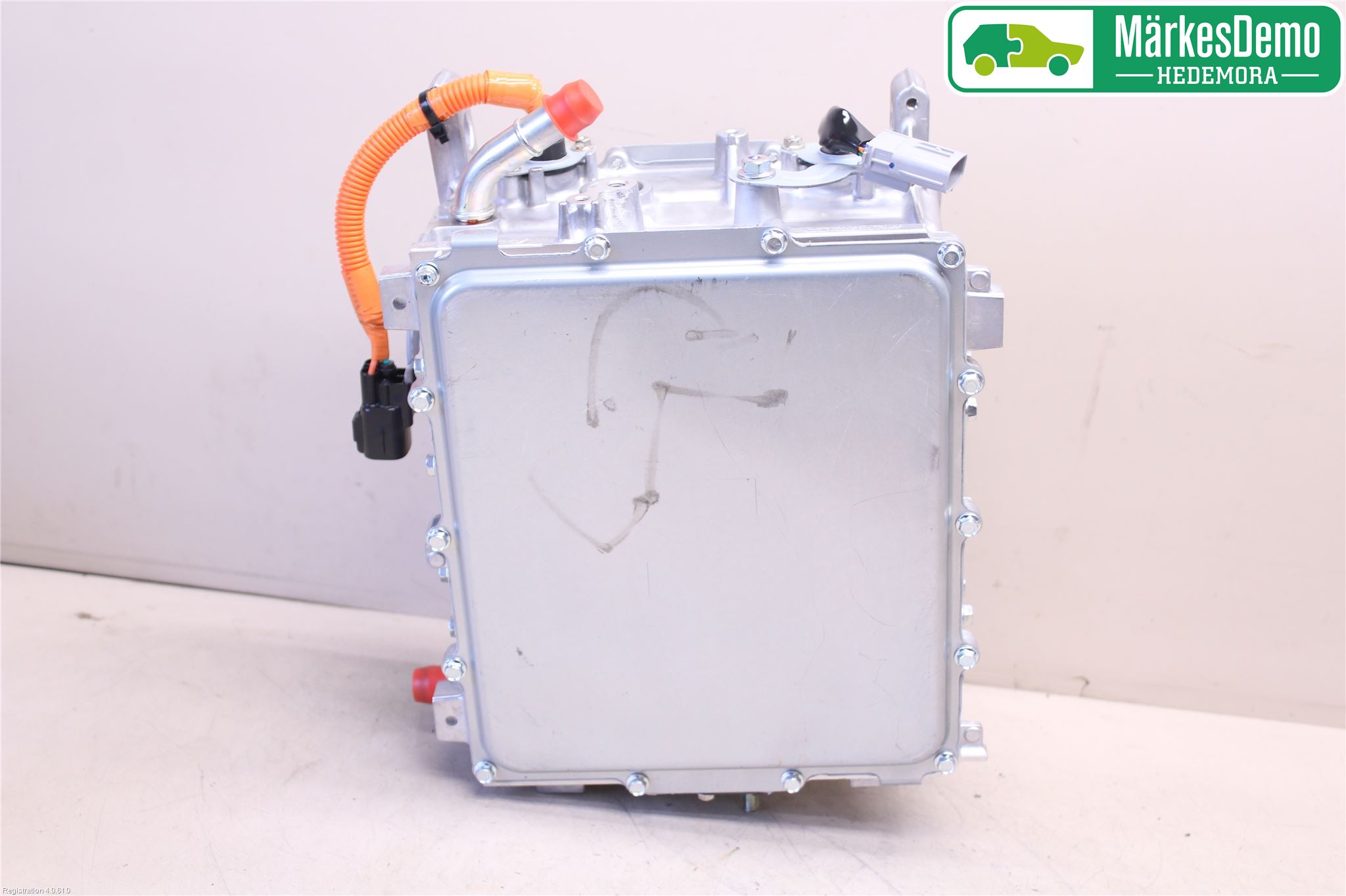 Mitsubishi OUTLANDER 13-21 Batterilader Hybrid