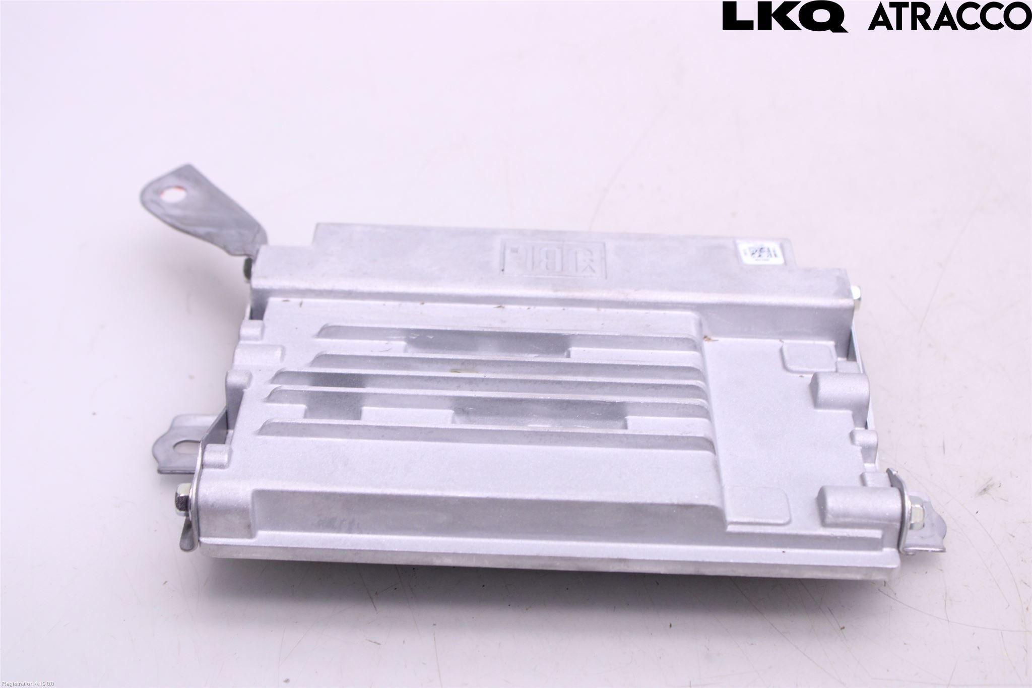 Toyota bZ4X EA10 22- Stereo Forsterker