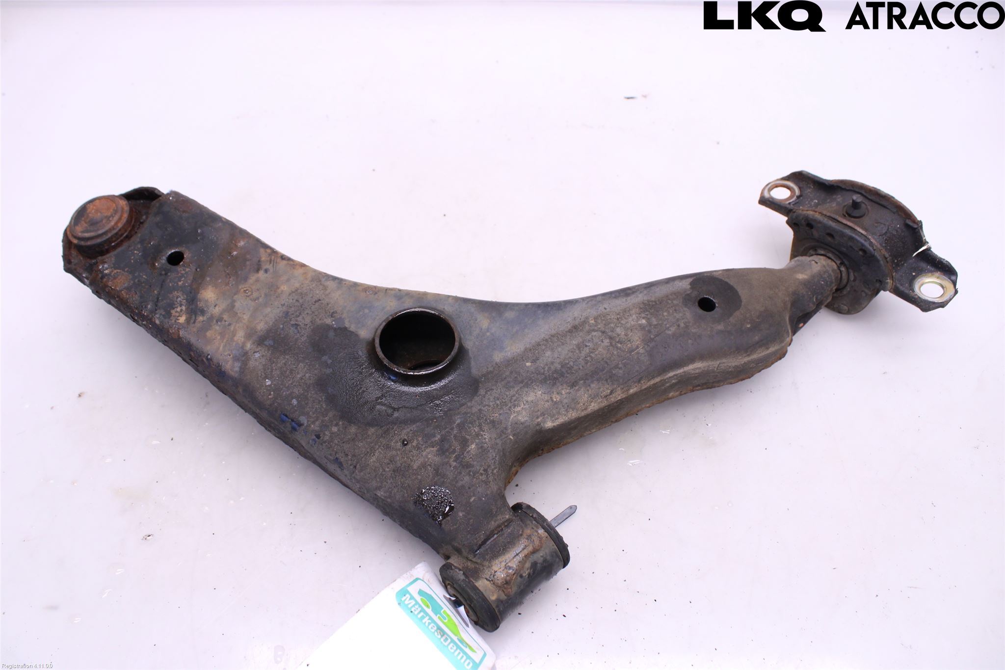 Volvo S40/V40    96-04 Bærearm Foran Venstre Nedre