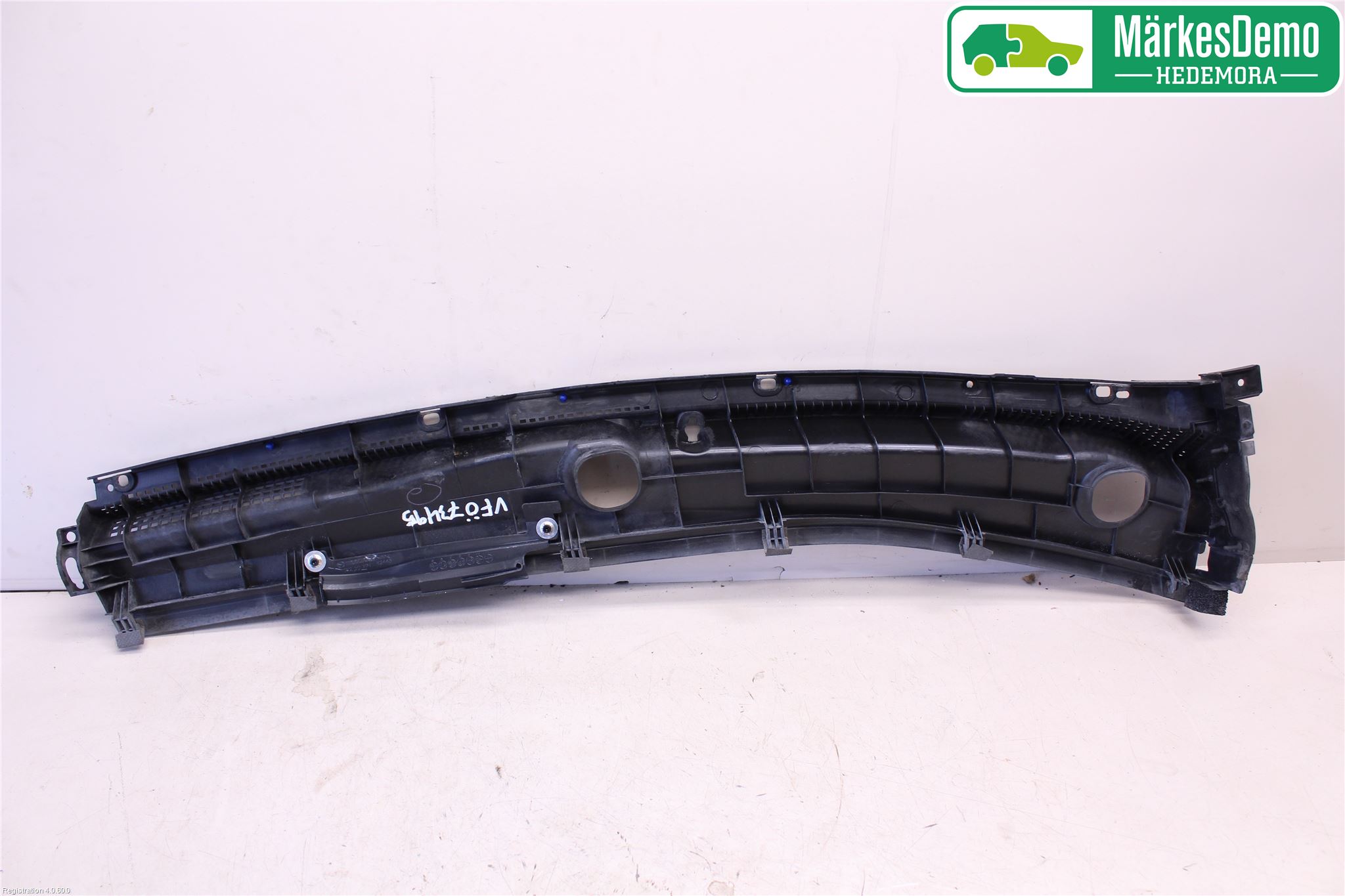 Mazda CX-7 Visker Deksel-Grill-Under Frr