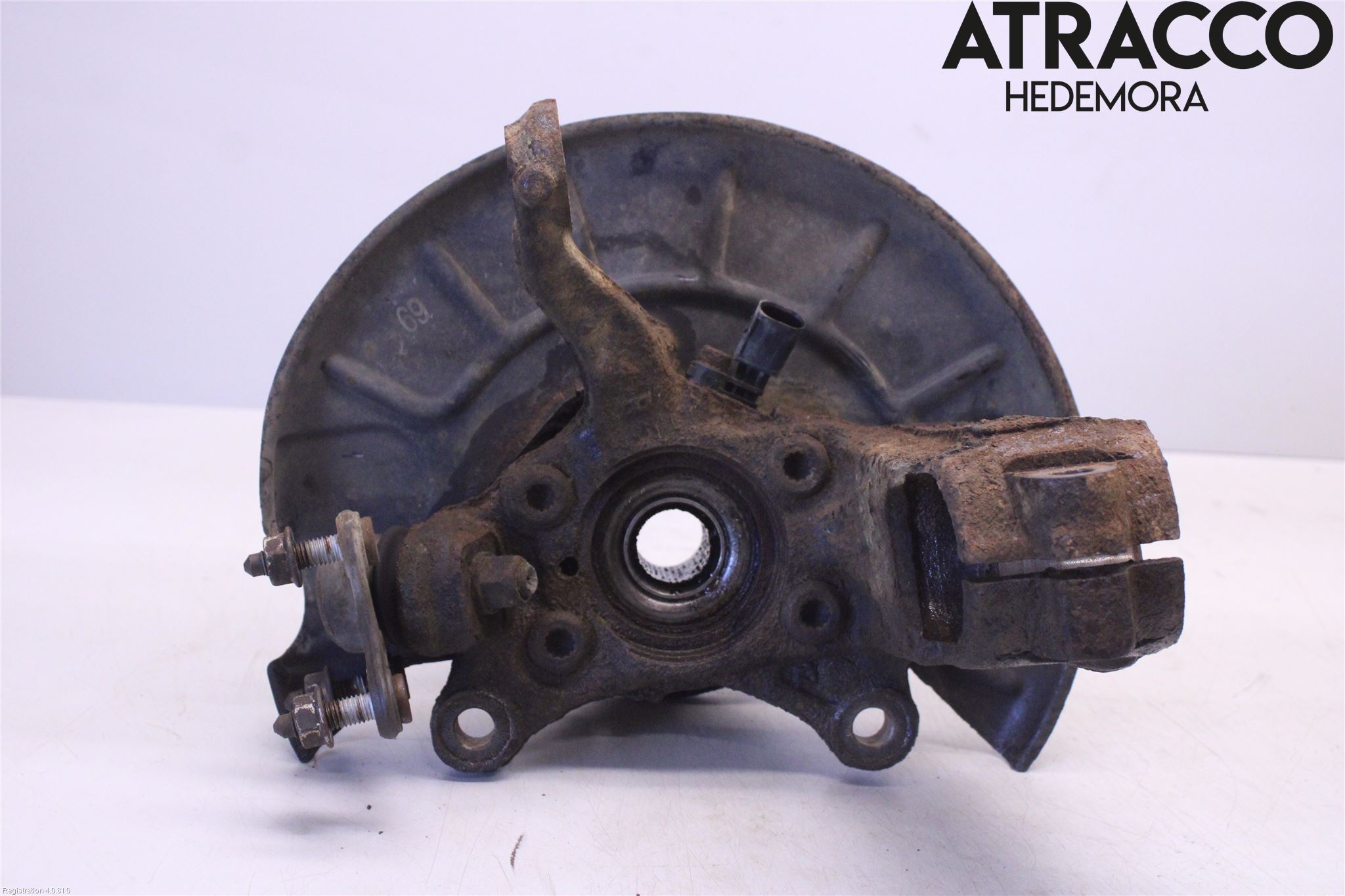 Volkswagen VW CADDY      04-10 Spindel Vf