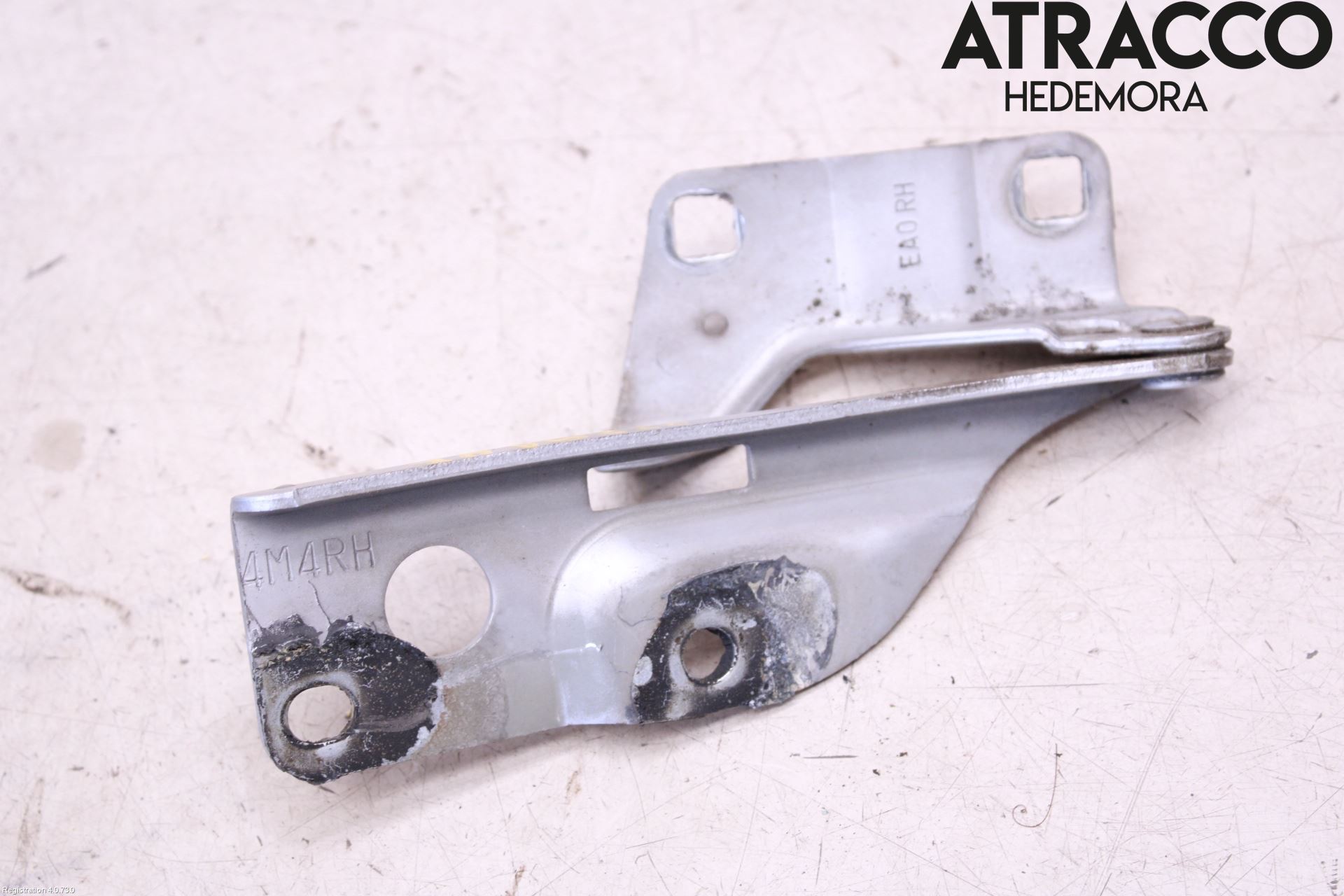 Nissan NAVARA 05-16 Panser Hengsel - Hengsler