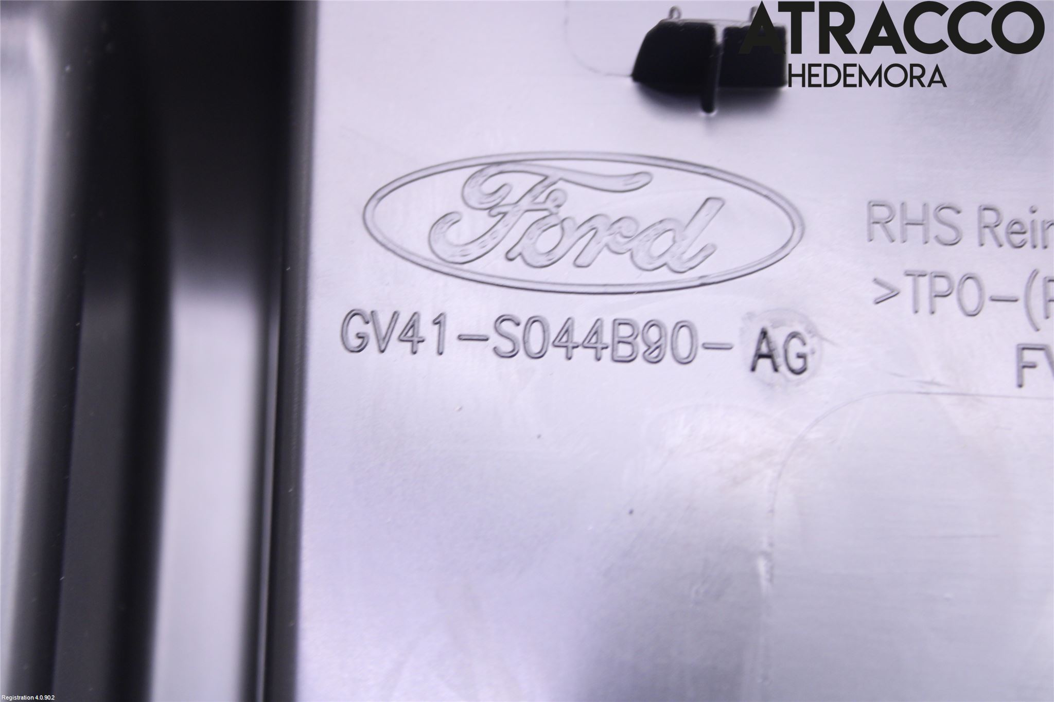 Ford KUGA 17-19 Innr Konsoll-Lomme