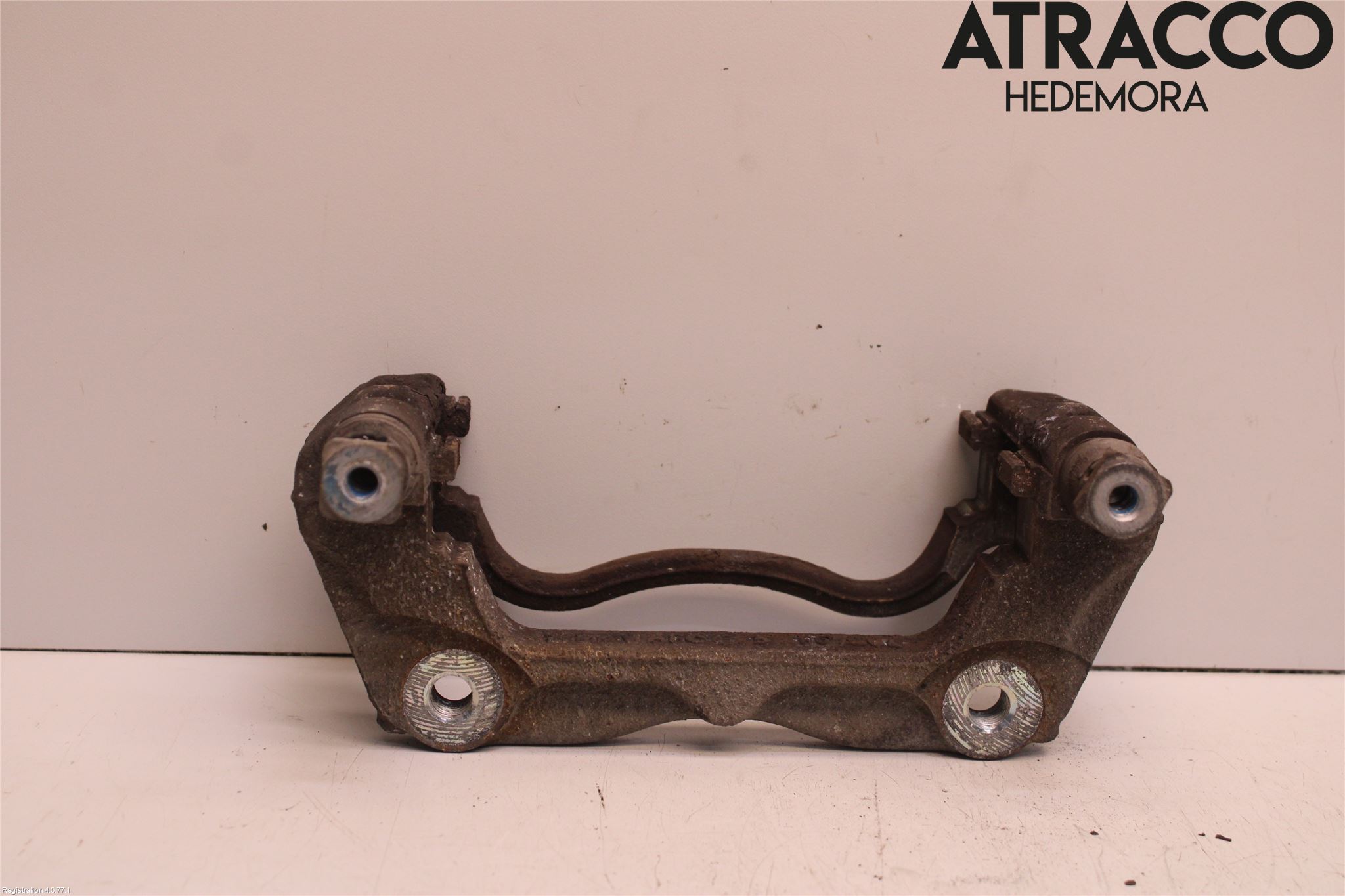Toyota AVENSIS 16-18 Bremsecaliper Feste Holder
