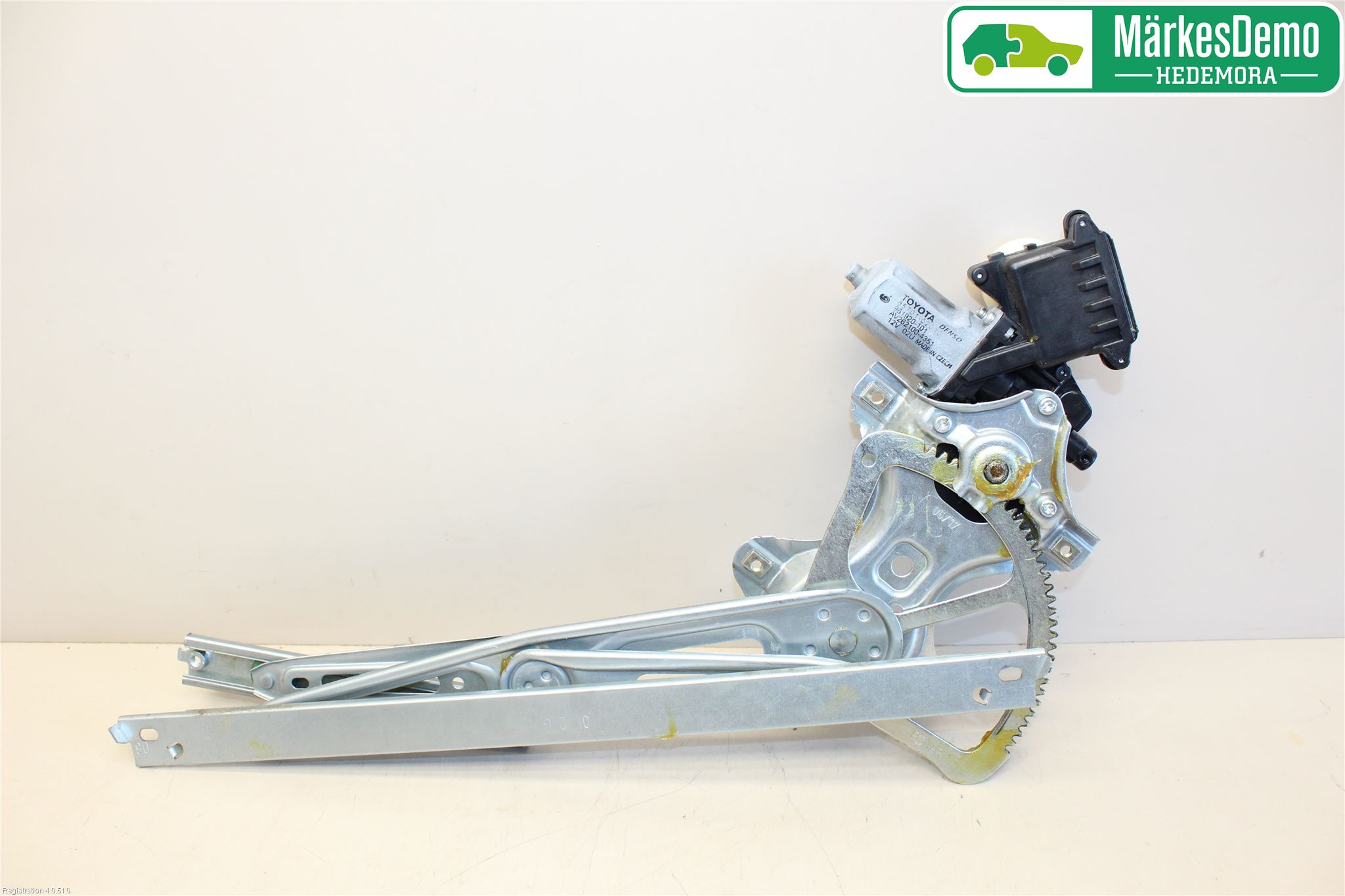 Toyota AURIS 13-19 Vindusheis El Komp