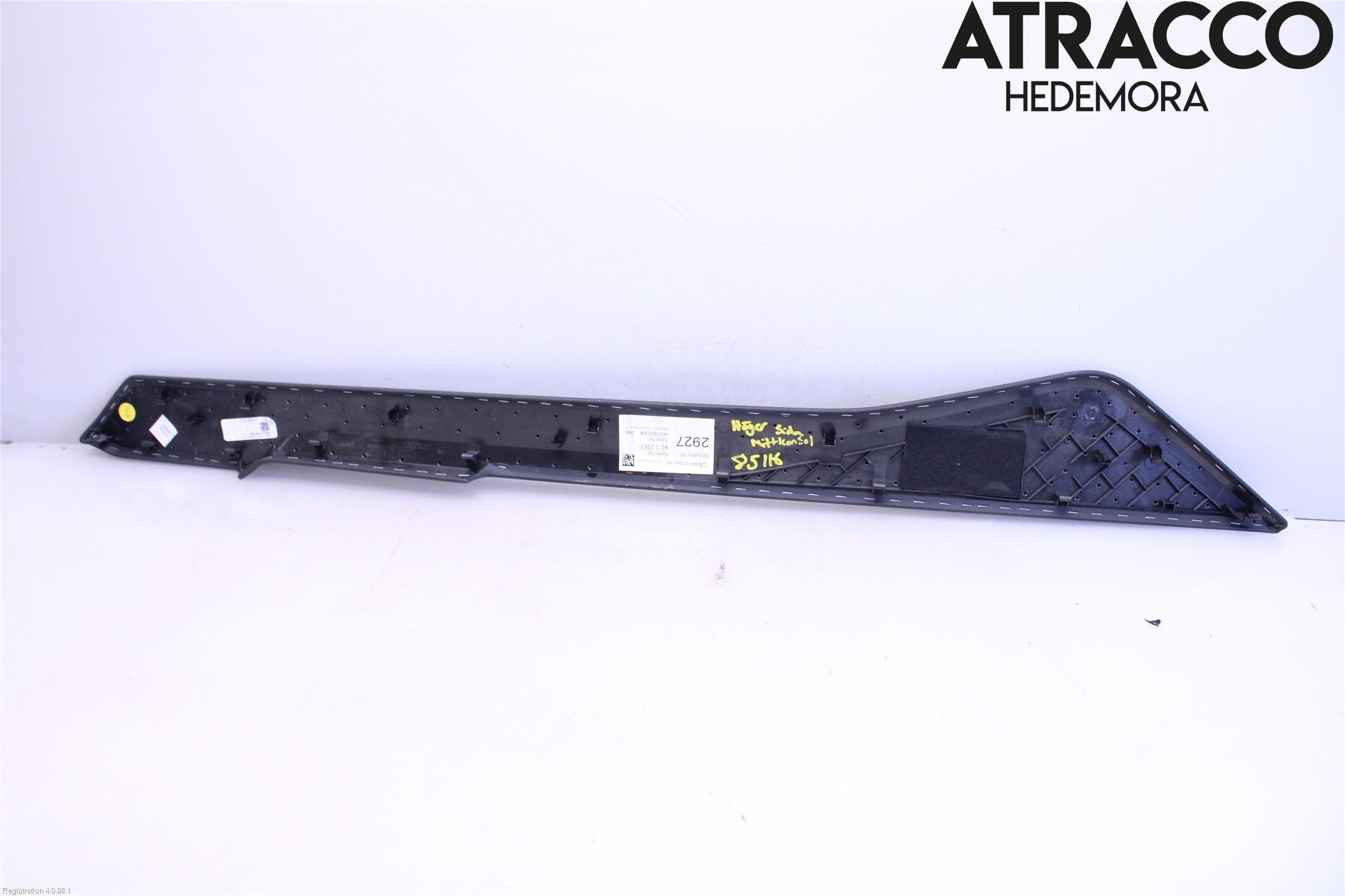 Audi A6 F2/C8 19- Innr Konsoll-Lomme