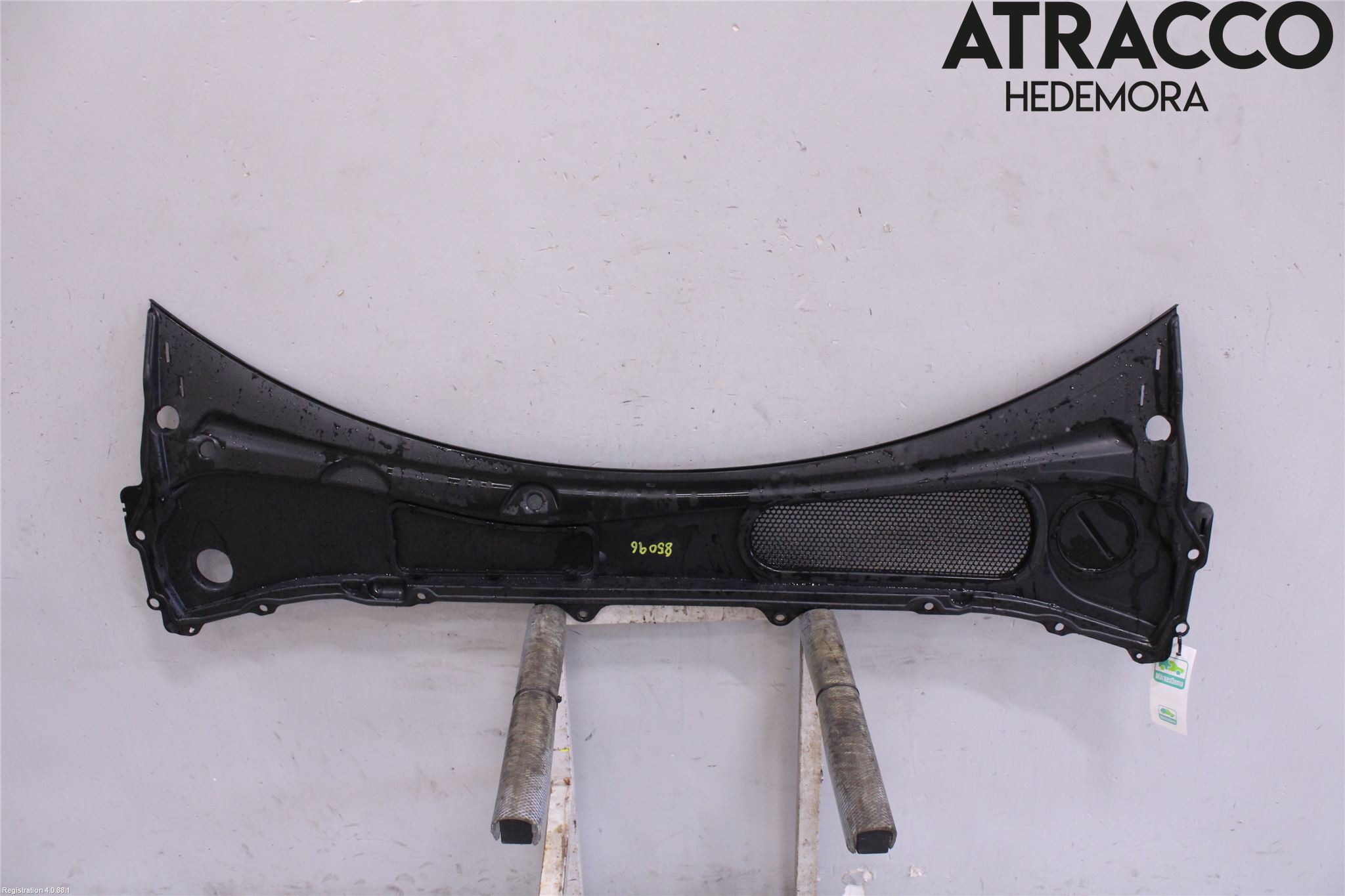 Volvo V90 17->> Visker Deksel-Grill-Under Frr