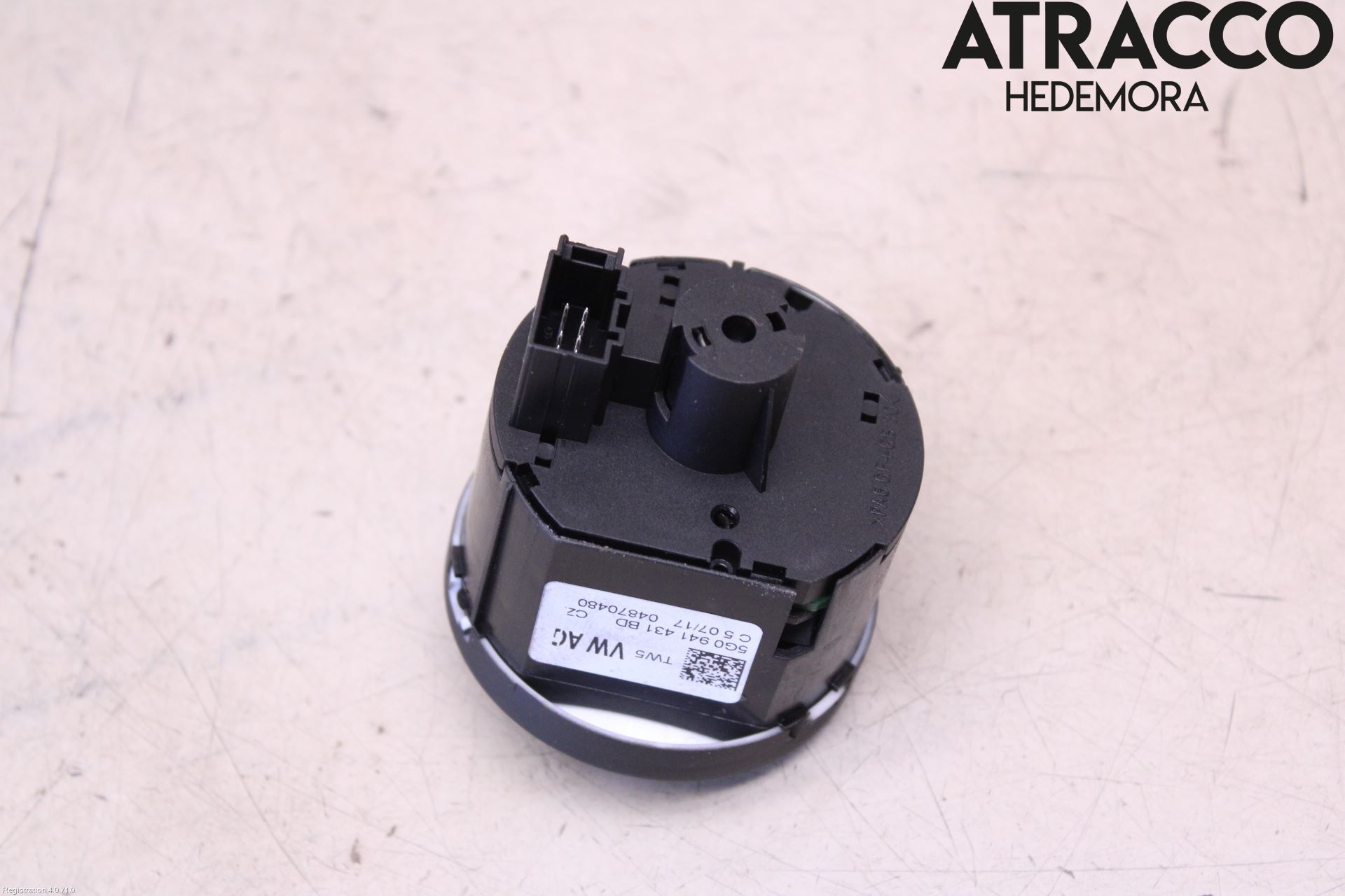 Volkswagen VW TIGUAN 16-24 Bryter Hovedlys