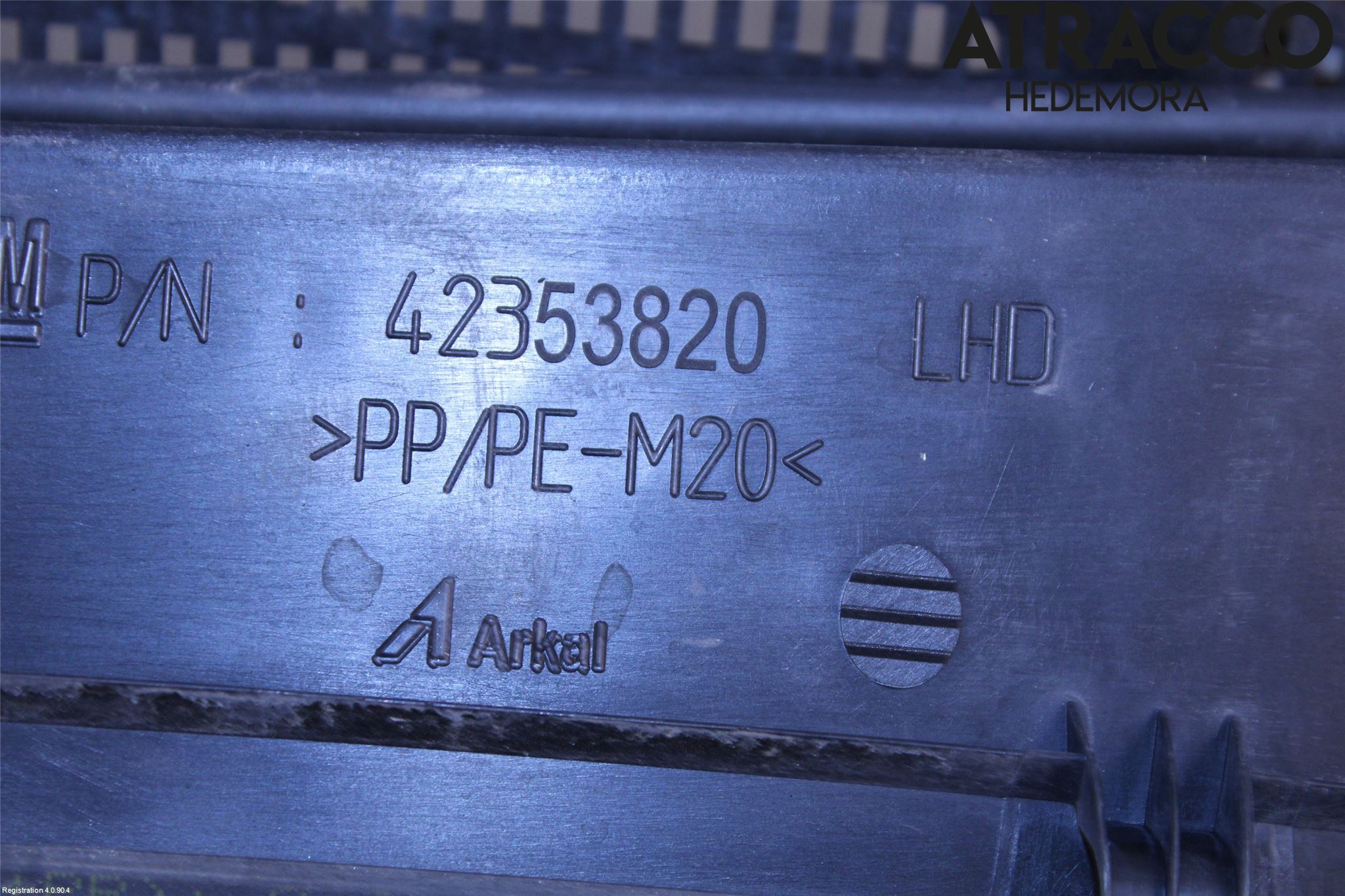 Opel MOKKA 13-20 Visker Deksel-Grill-Under Frr