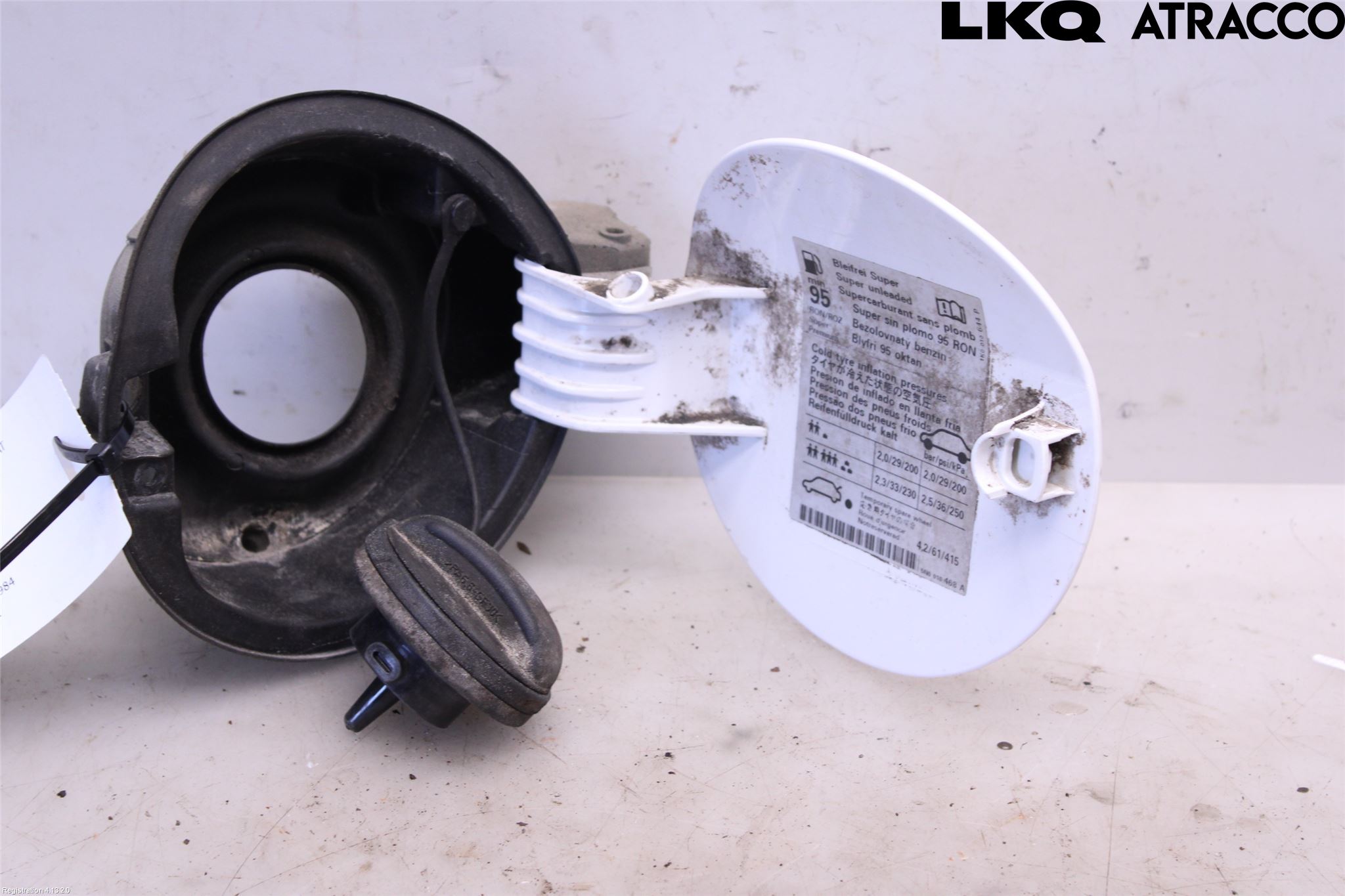 Volkswagen VW TIGUAN 07-16 Drivstoff Tankluke