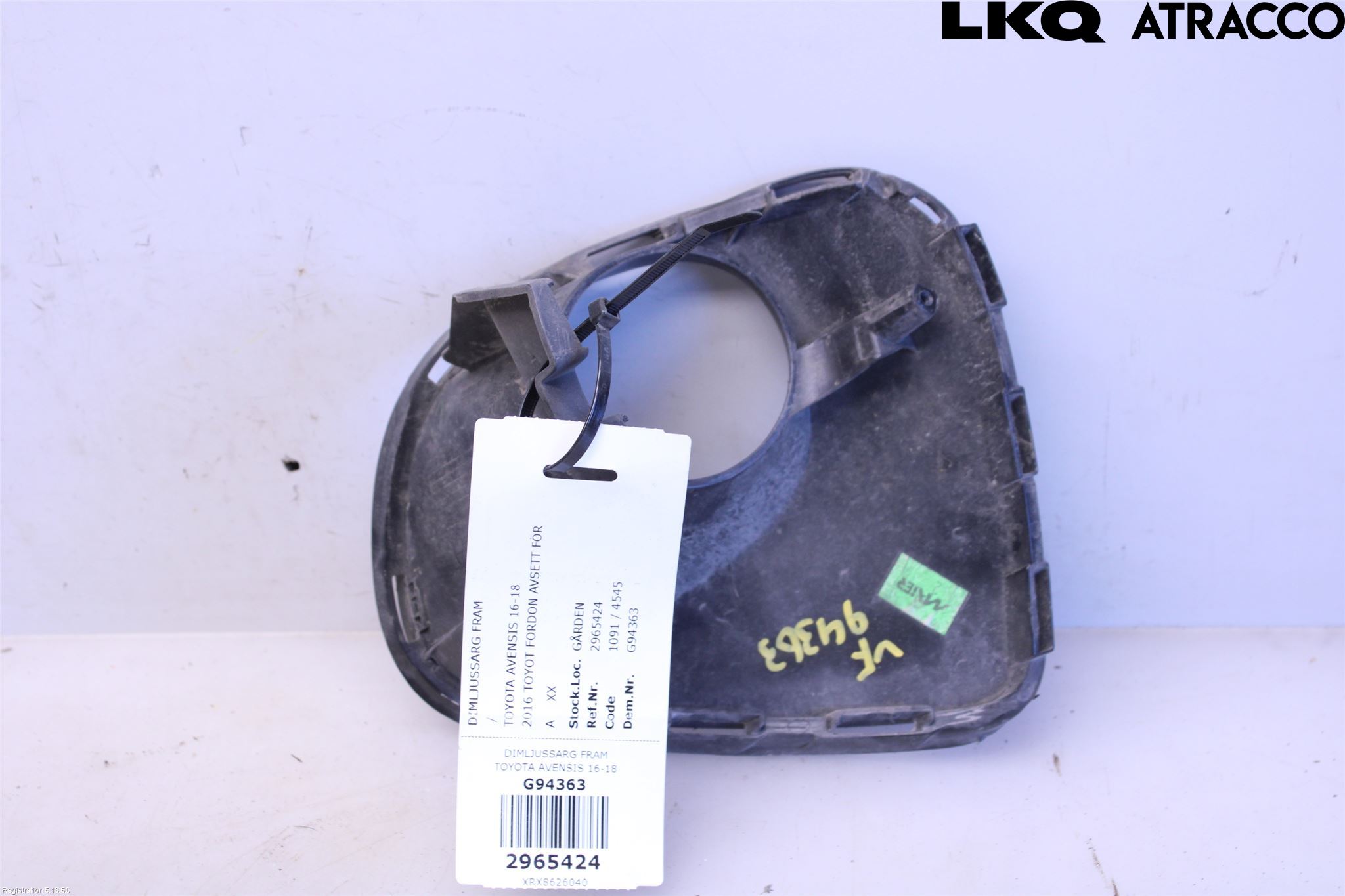 Toyota AVENSIS 16-18 Frontlykt Kurve-Tåkelys Ramme