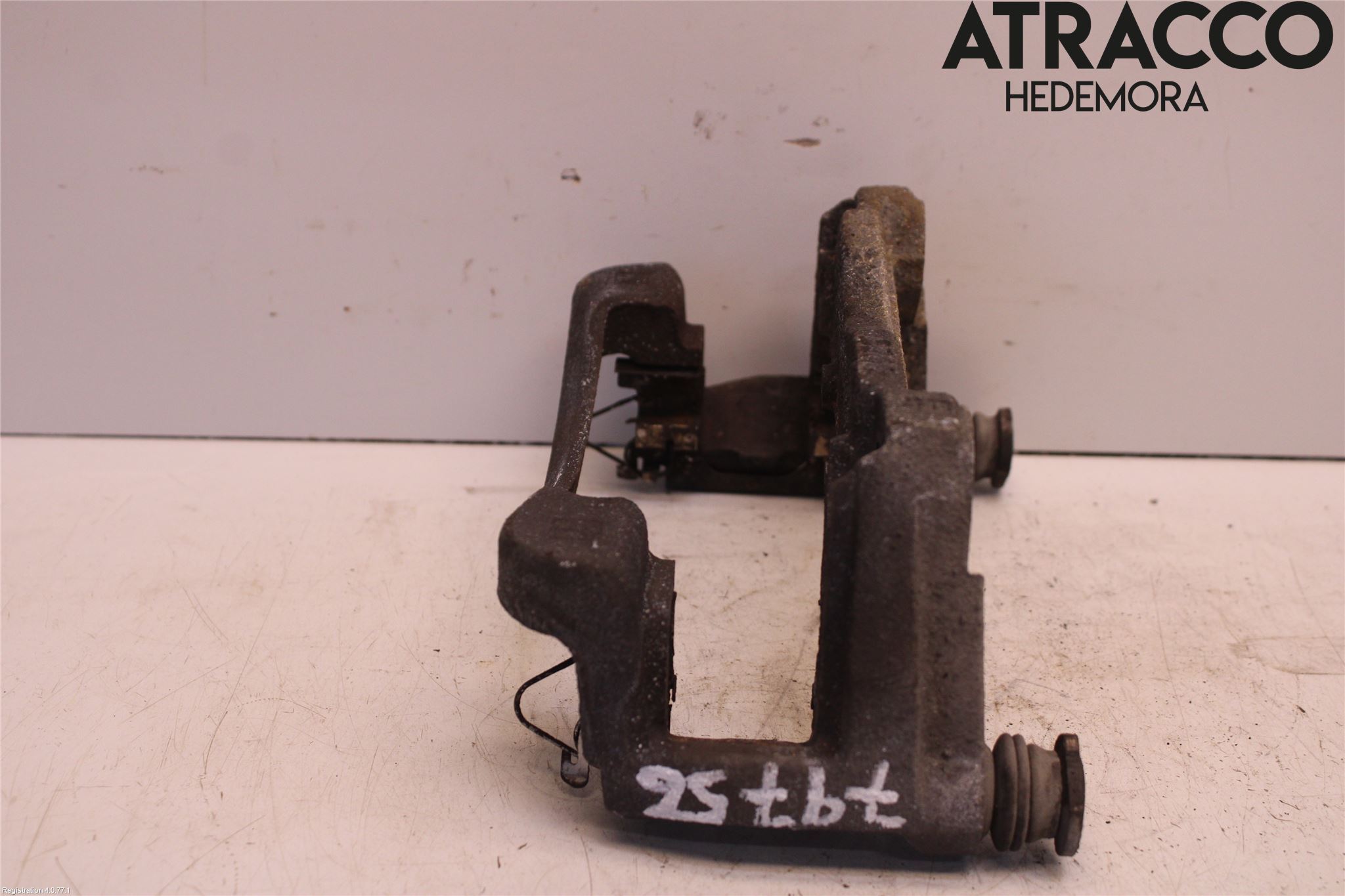 Nissan QASHQAI 17-21 Bremsecaliper Feste Holder