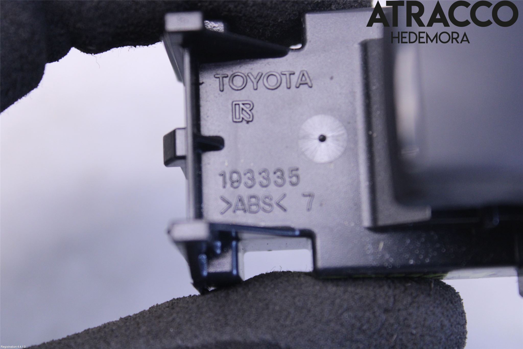 Toyota COROLLA CROSS XG10 22- Bryter Vindusheis