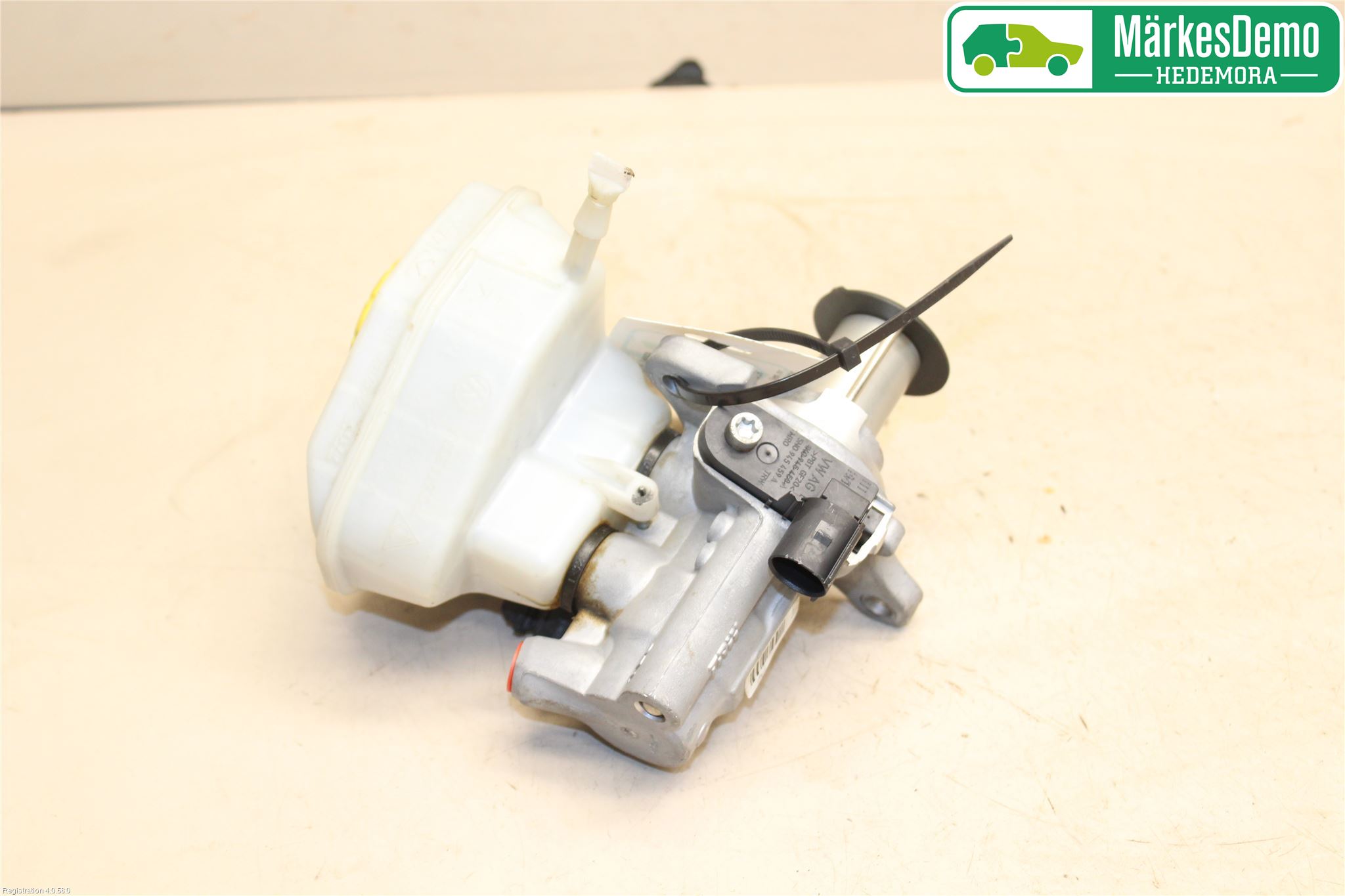 Volkswagen VW TOUAREG 7P 11-18 Brems Hovedsylinder