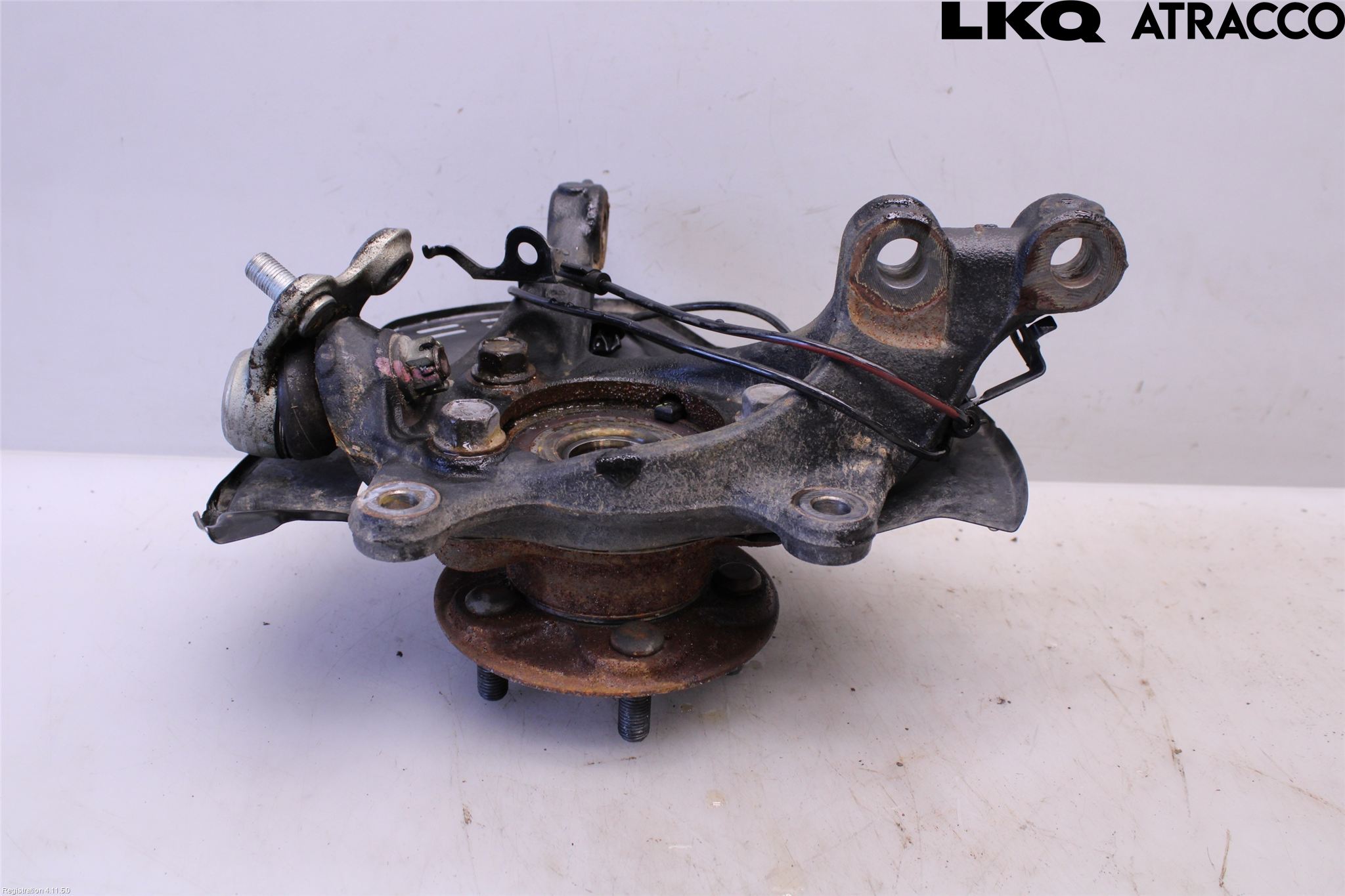 Toyota YARIS XP21 20- Spindel Vf