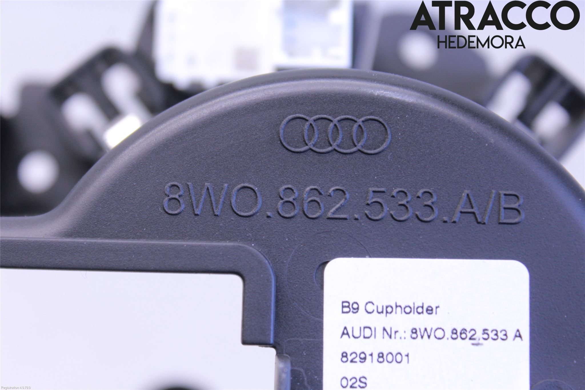 Audi A4/S4 B9 16-19 Innr Koppholder