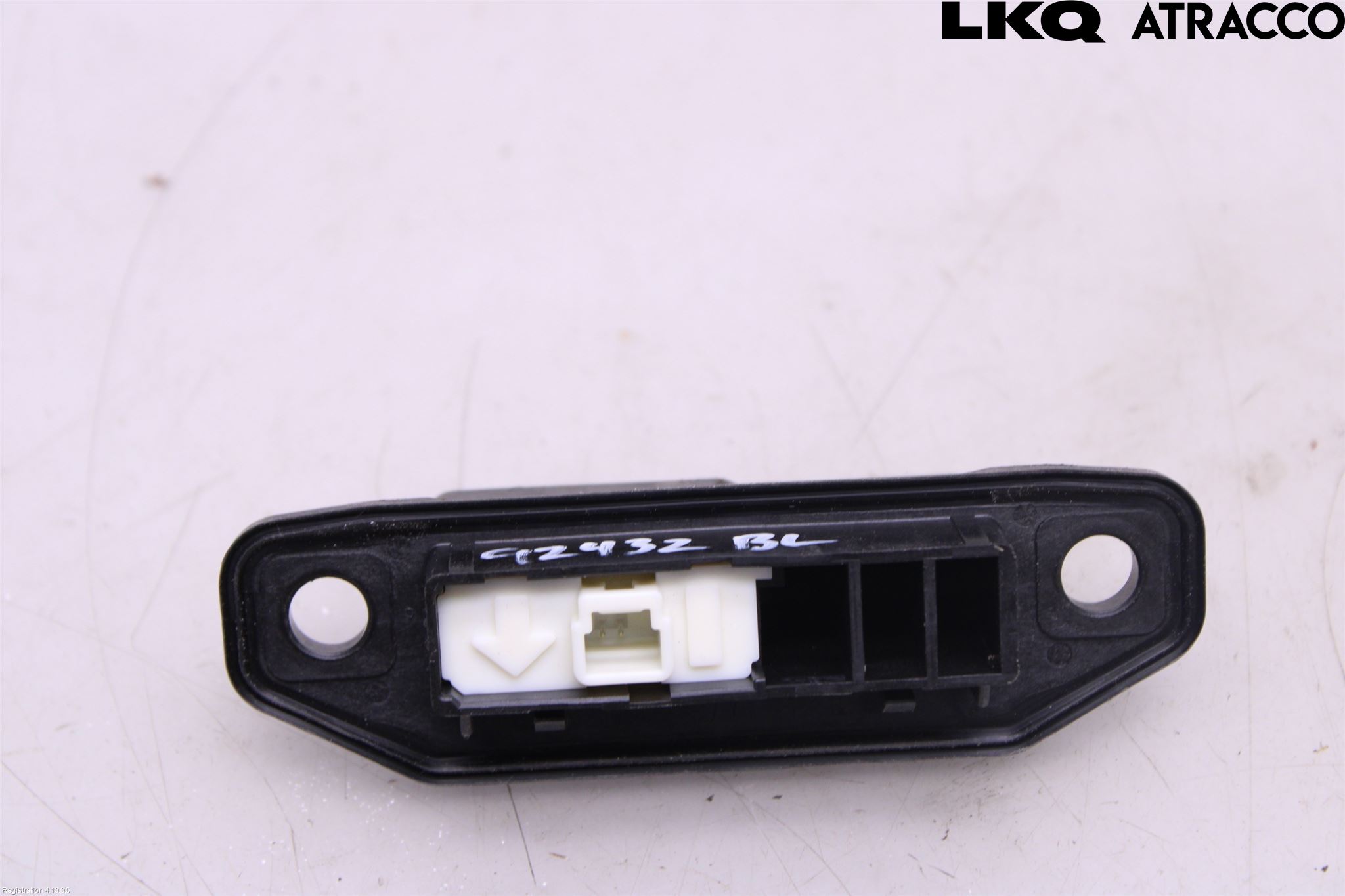 Toyota YARIS XP130 15-20 Bakluke Handtak Ytre