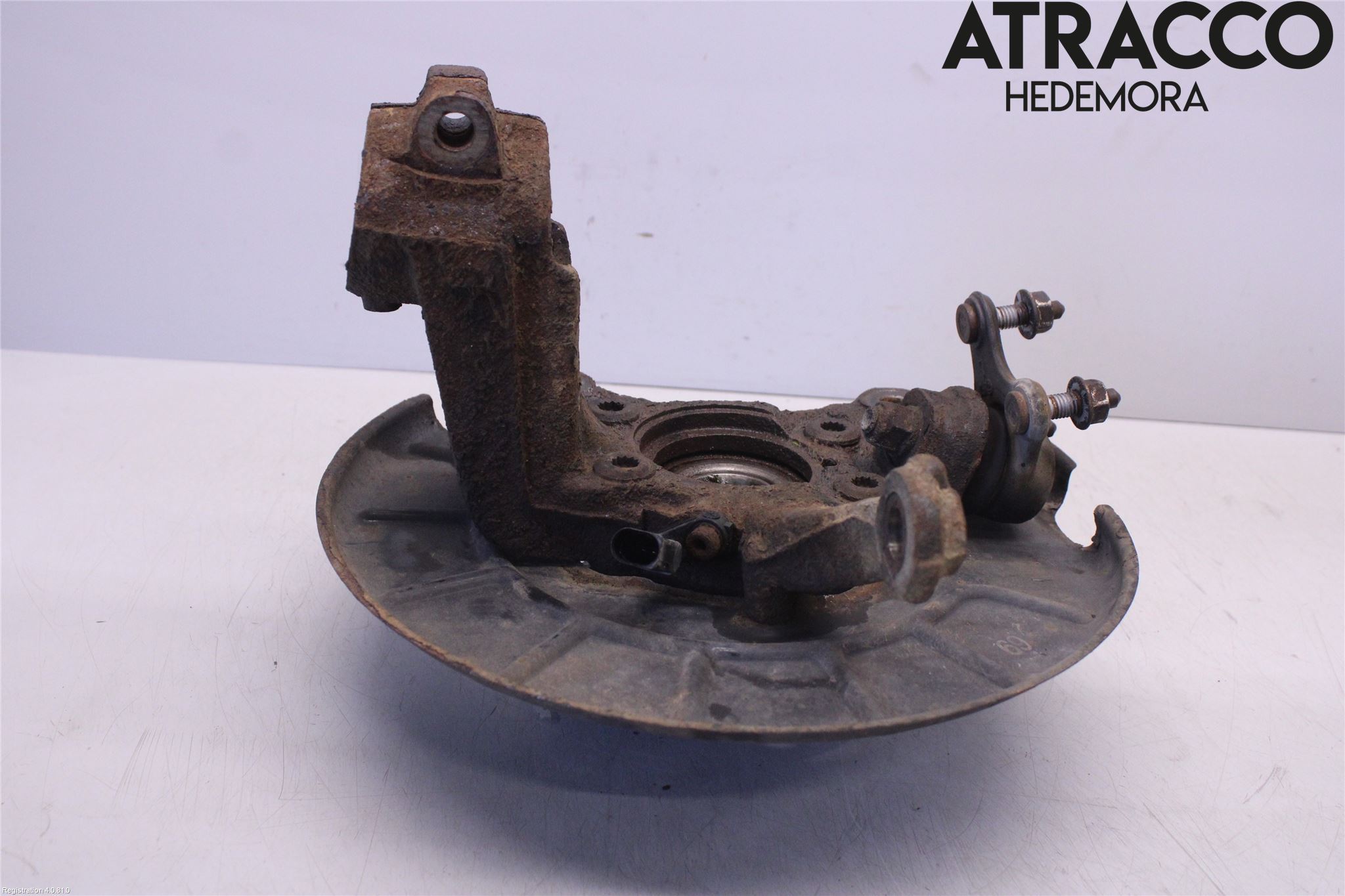 Volkswagen VW CADDY      04-10 Spindel Vf