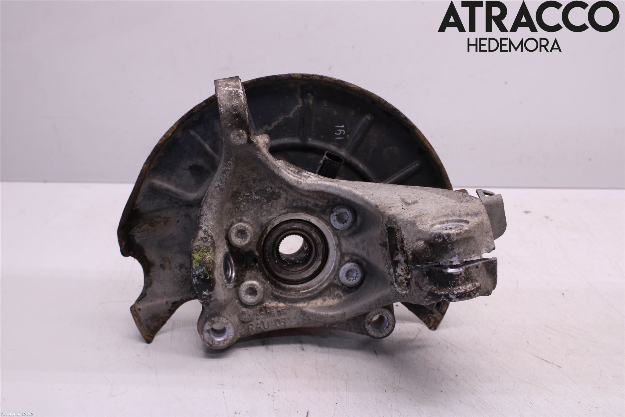 Volkswagen VW PASSAT 05-11 Spindel Vf