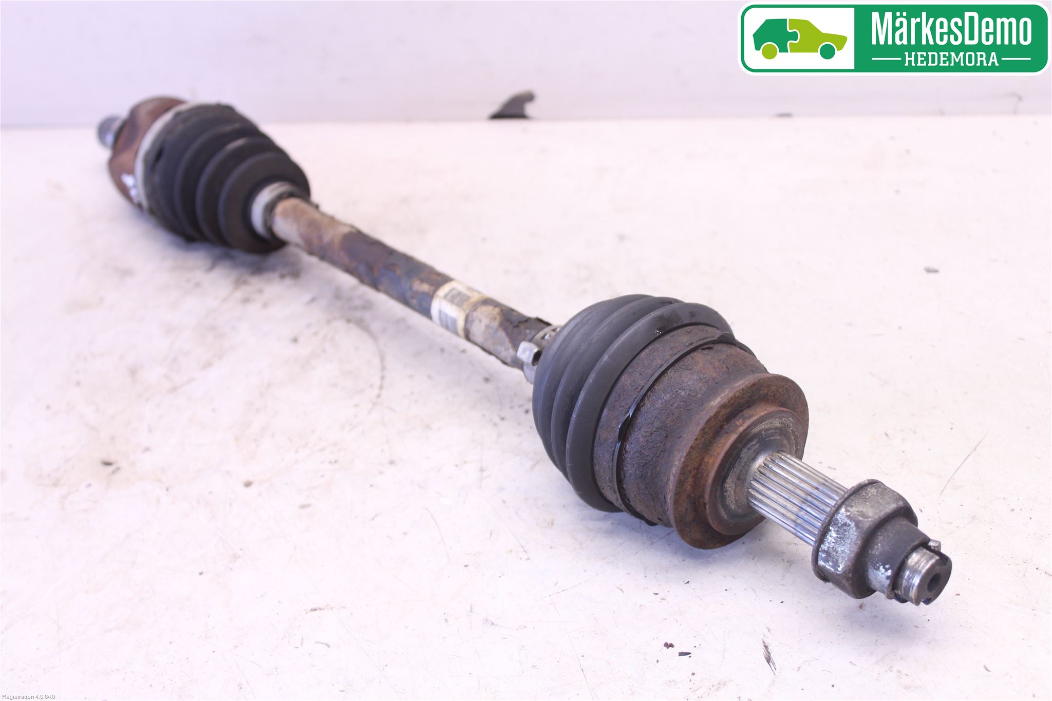 Opel CORSA D 07-14 Drivaksel Foran Kompl Venstre