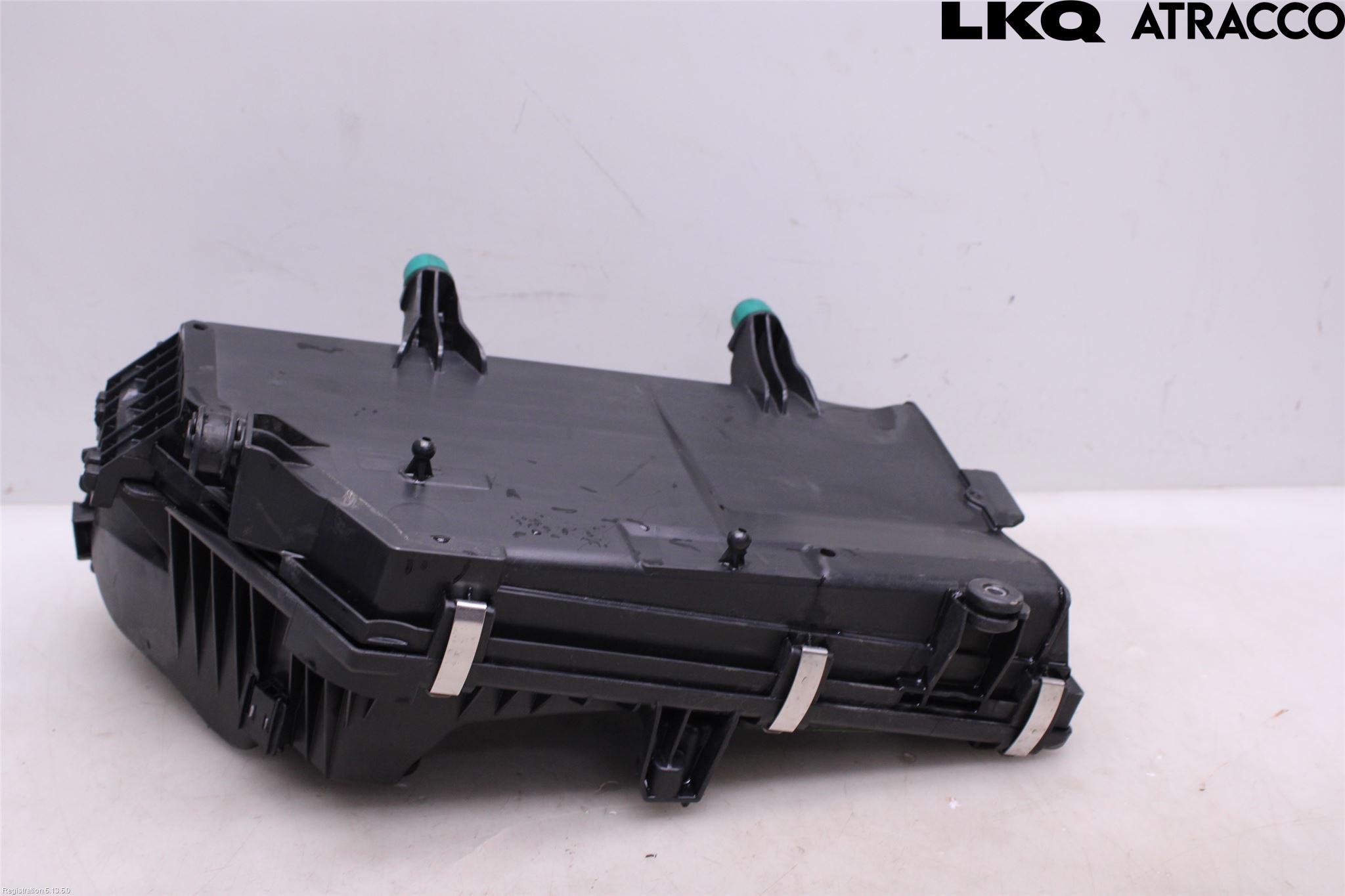 Mercedes-Benz MB E-KLASS (W213) 16-23 Luftfilter Boks