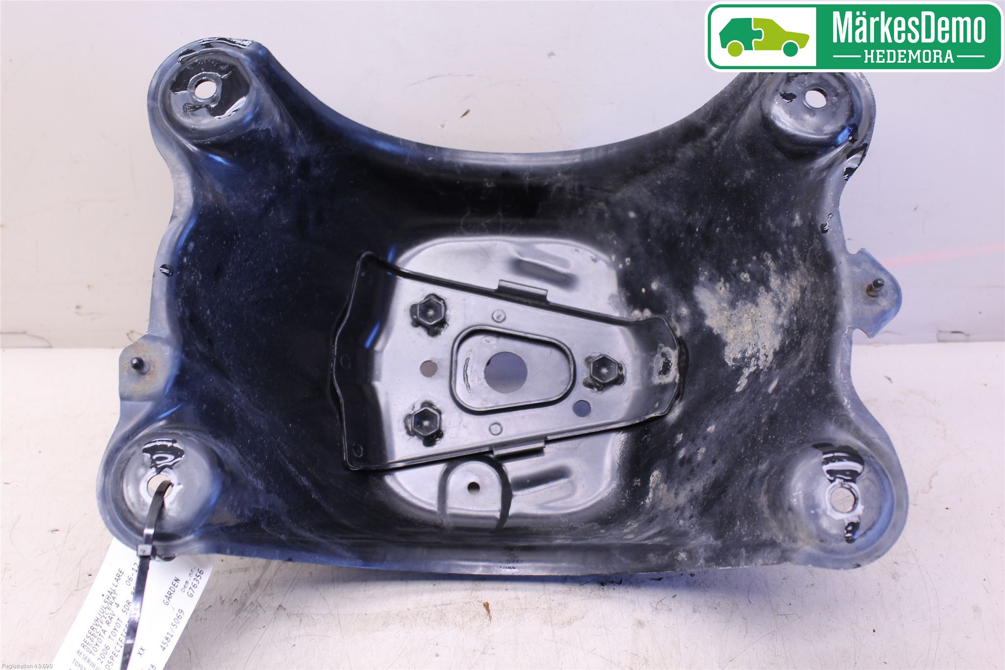 Toyota RAV 4 06-12 Reservehjulholder