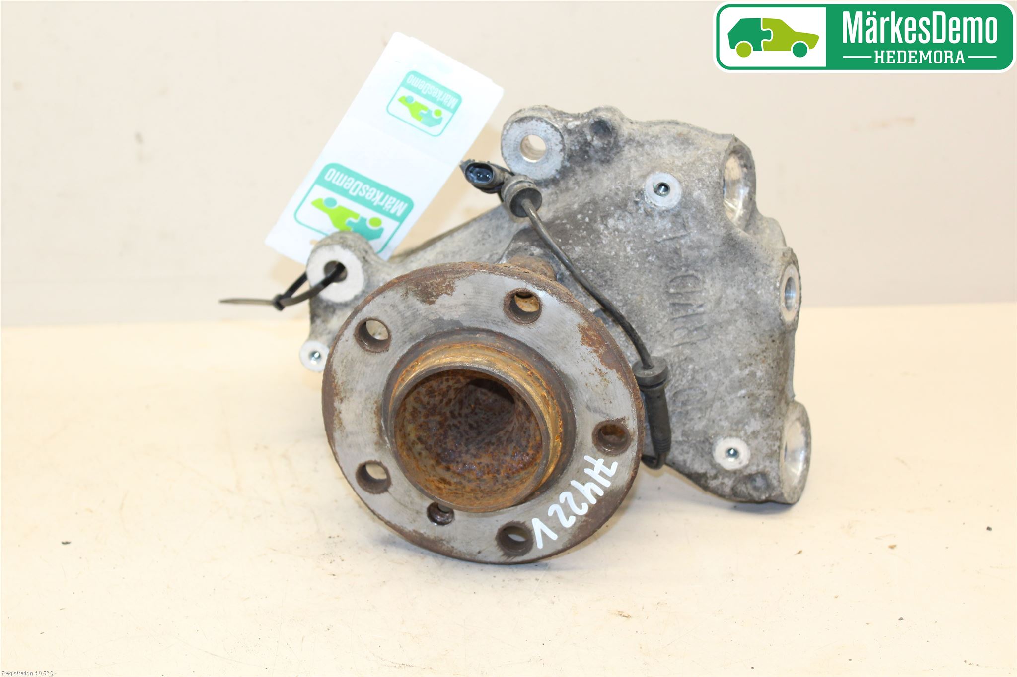 BMW 3 F30/F31/F80 12-19 Spindel Vf