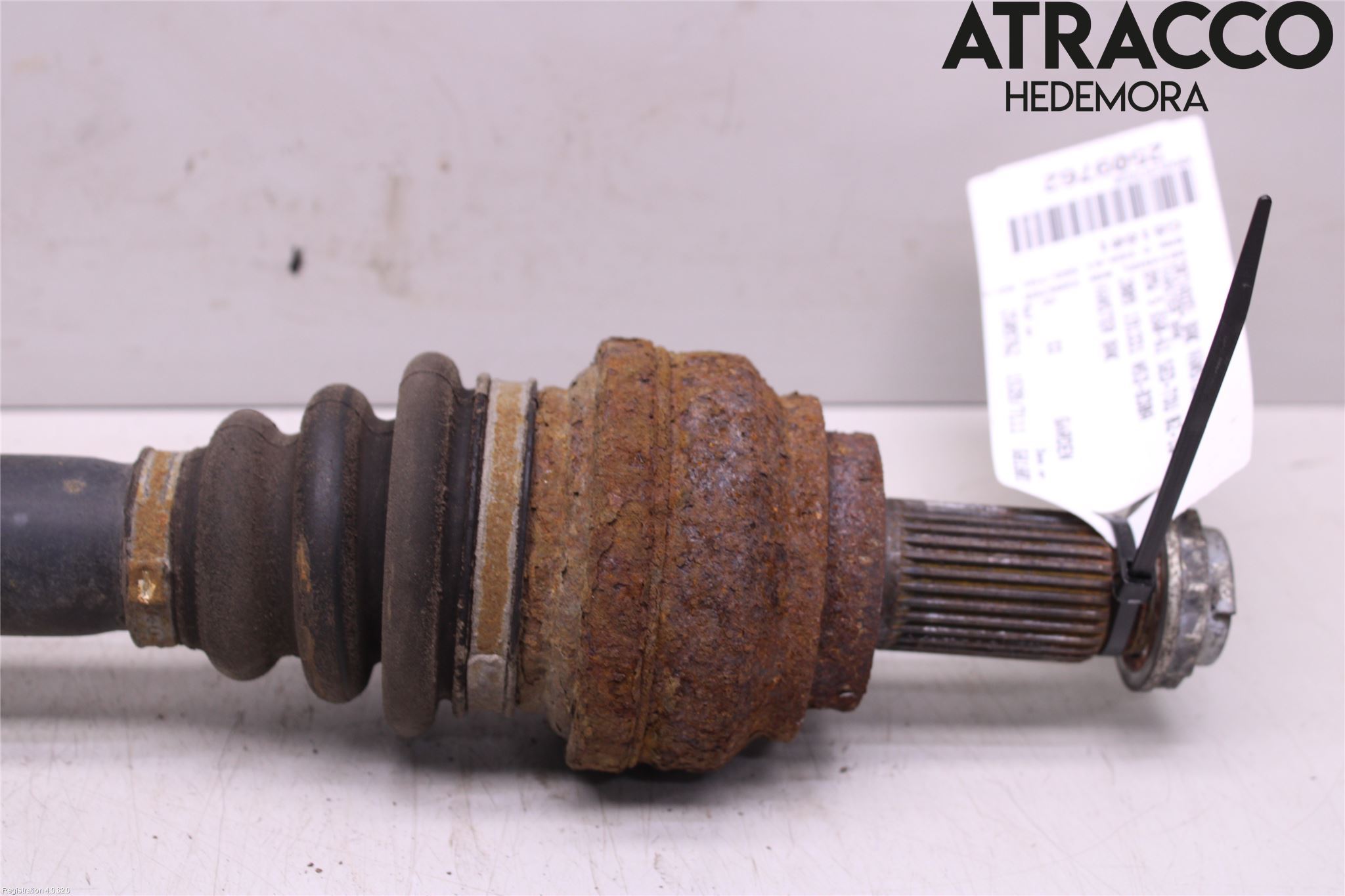 BMW 5 E60/61 Sed/Tou 02-10 Drivaksel Bak Kompl Venstre