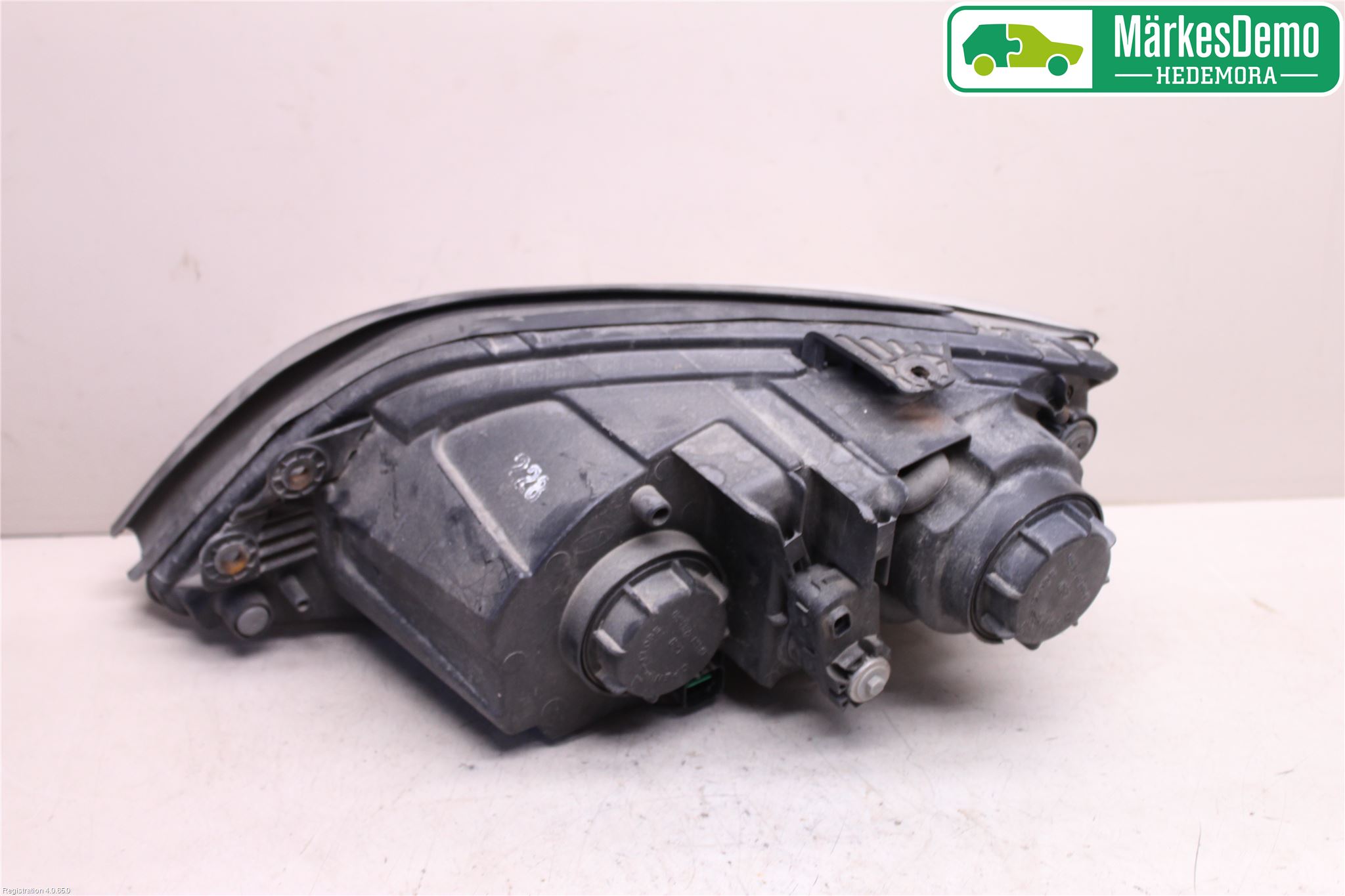 Kia SORENTO 03-09 Frontlykt Høyre