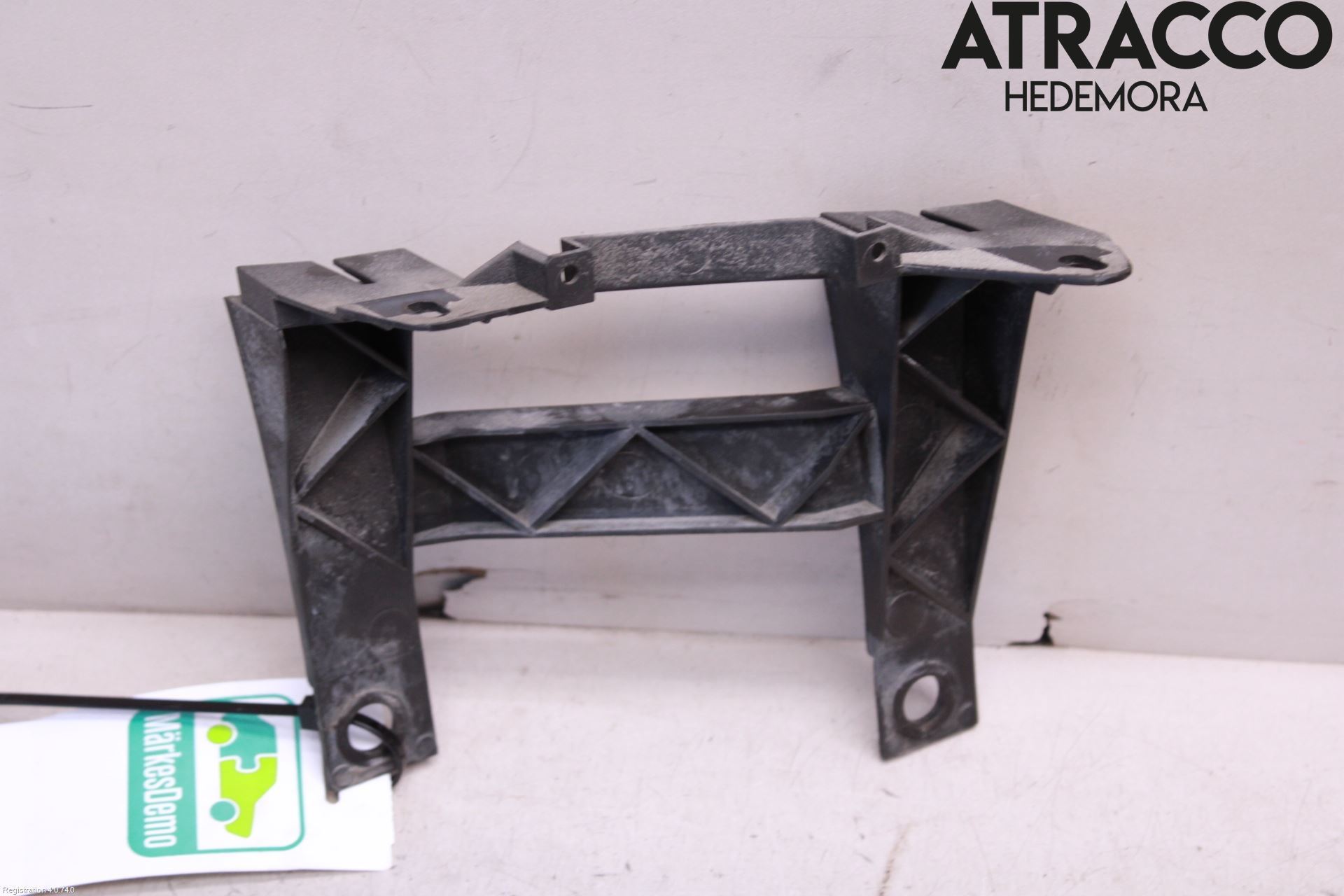 Volkswagen VW TRANSP/CARAVELLE (T5) 04-15 Frontlykt Holder-Feste