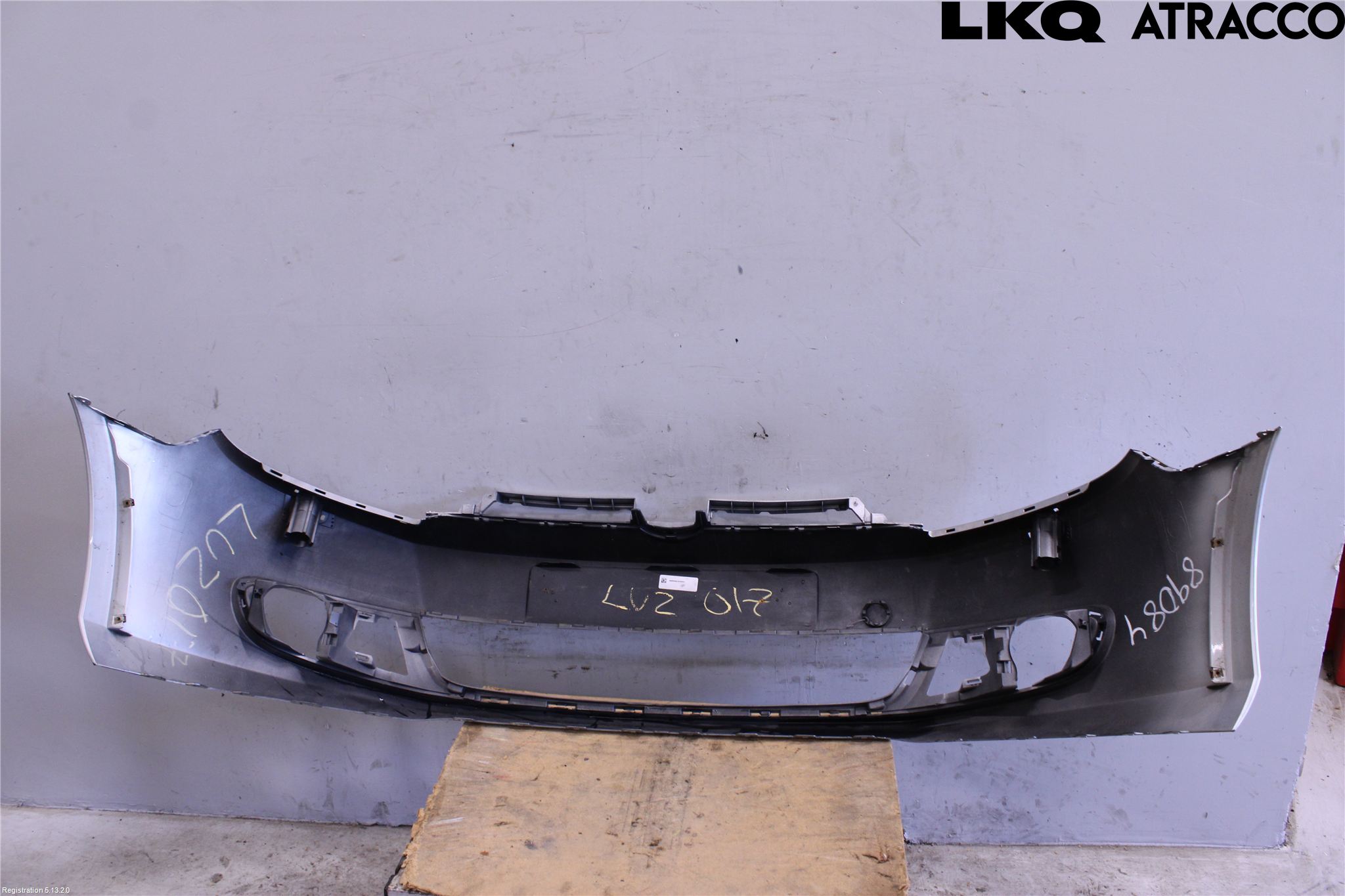 Volkswagen VW GOLF VI 09-13 Støtfanger Foran Plastdeksel