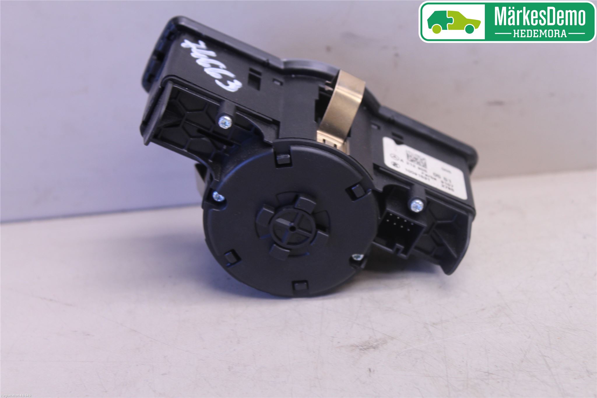 Mercedes-Benz MB E-KLASS (W212) 09-16 Bryter Hovedlys