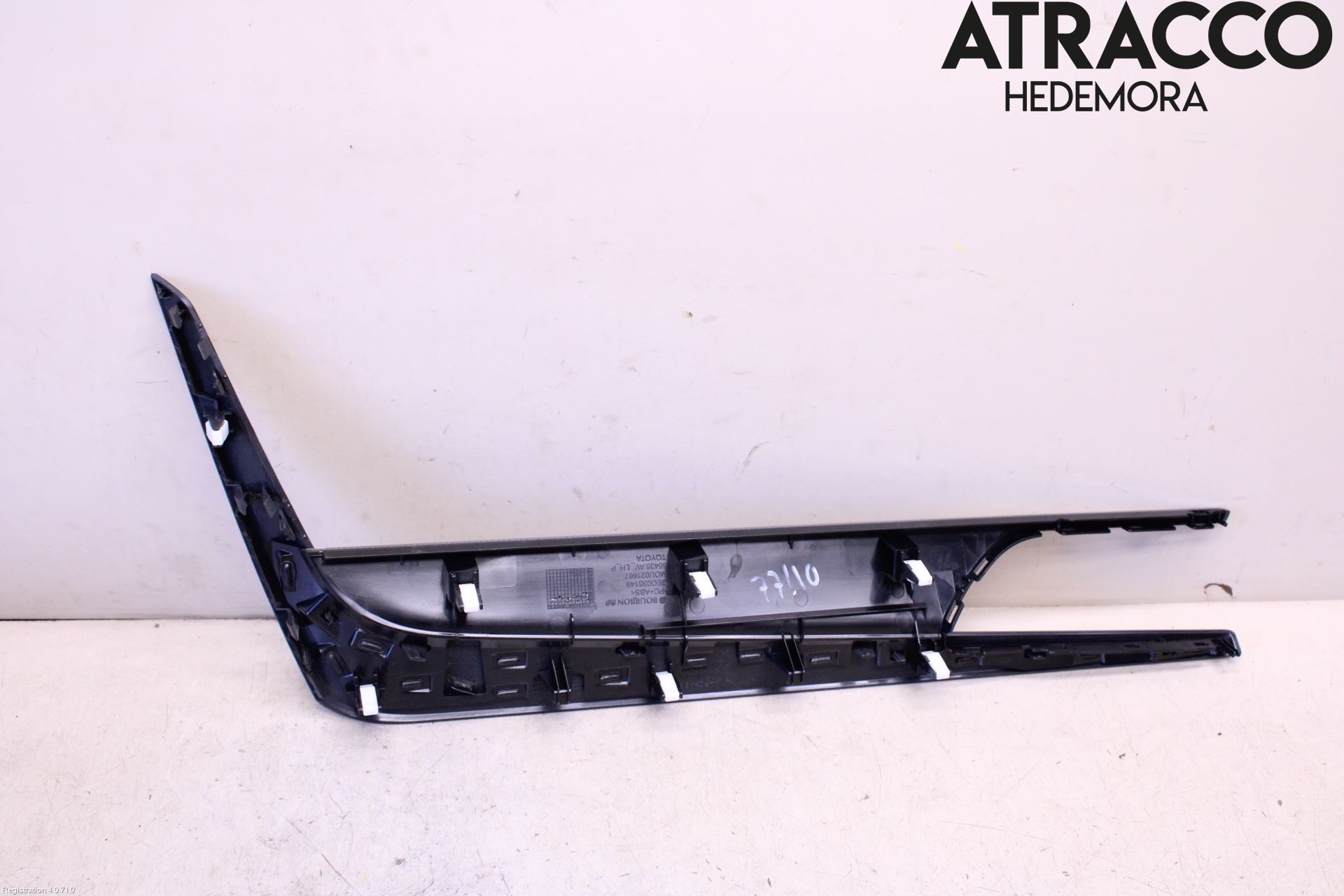Toyota AVENSIS 16-18 Innr Dekor Instrbord