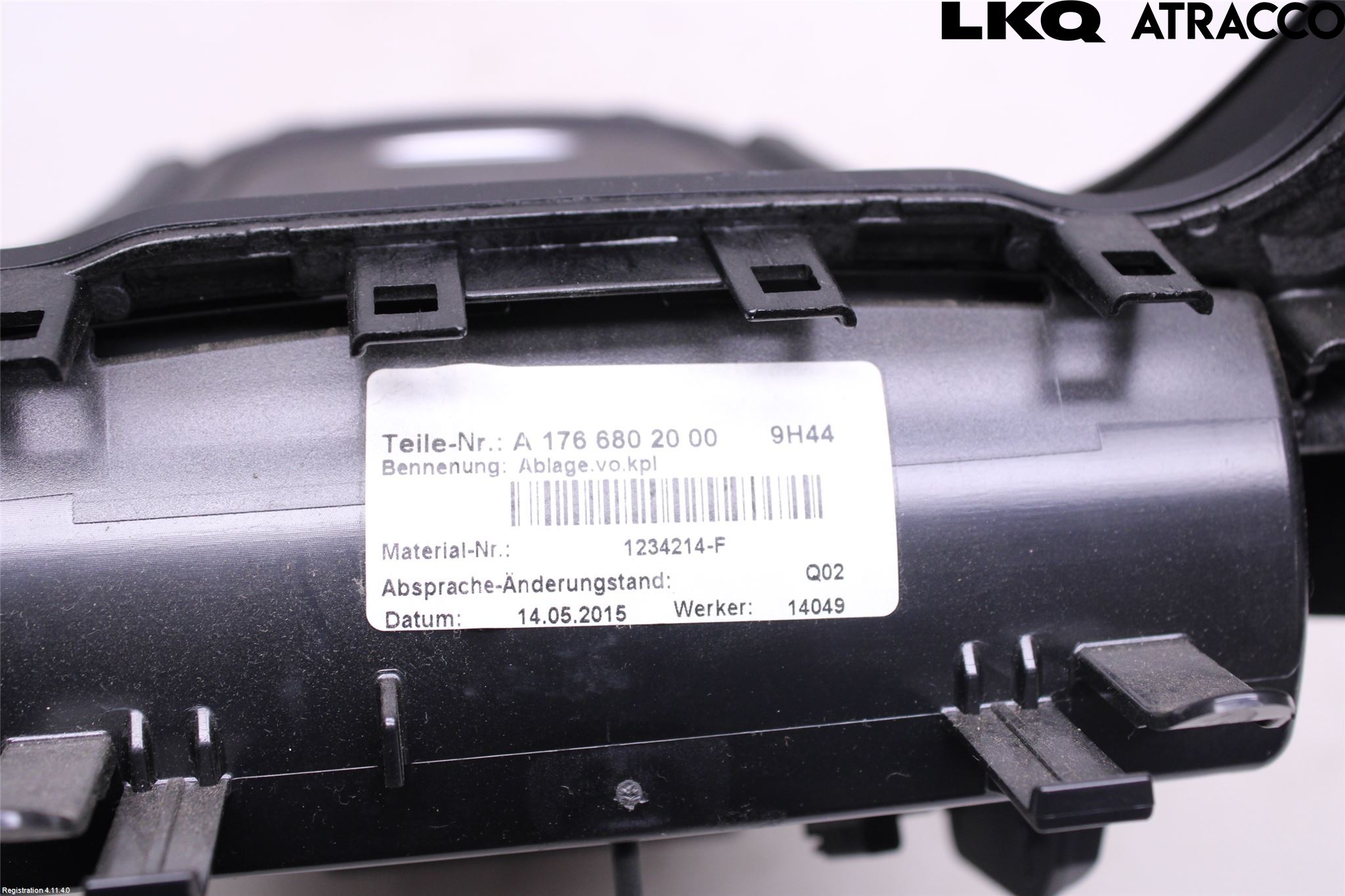 Mercedes-Benz MB CLA-KLASS (C117/X117) 13-19 Instrumentkonsoll Midt