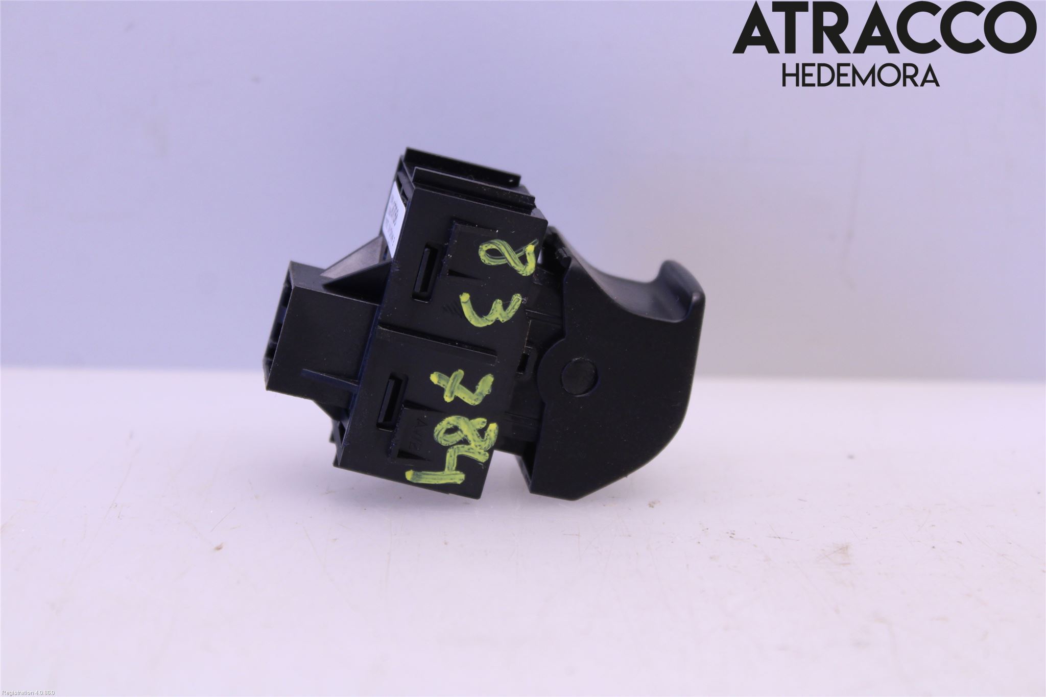 Opel INSIGNIA 09-16 Bryter Parkeringsbrems