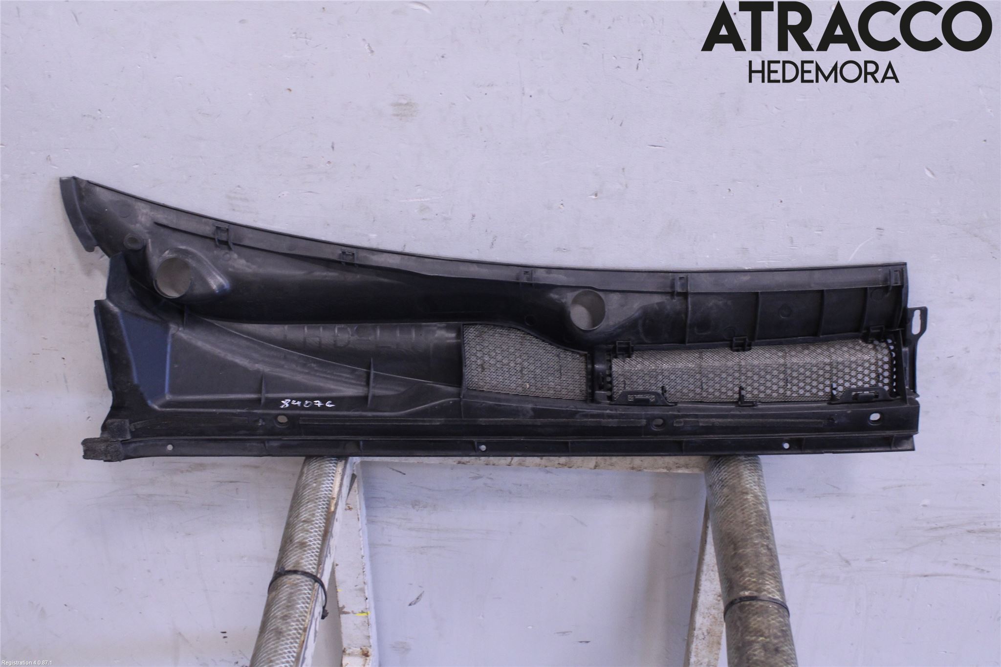 Toyota YARIS P1 99-03 Visker Deksel-Grill-Under Frr