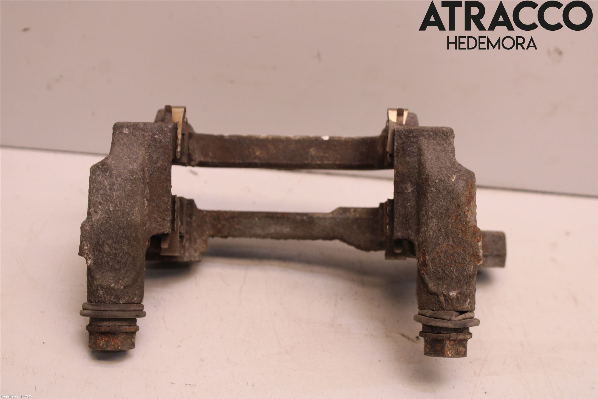 Mitsubishi OUTLANDER 13-21 Bremsecaliper Feste Holder
