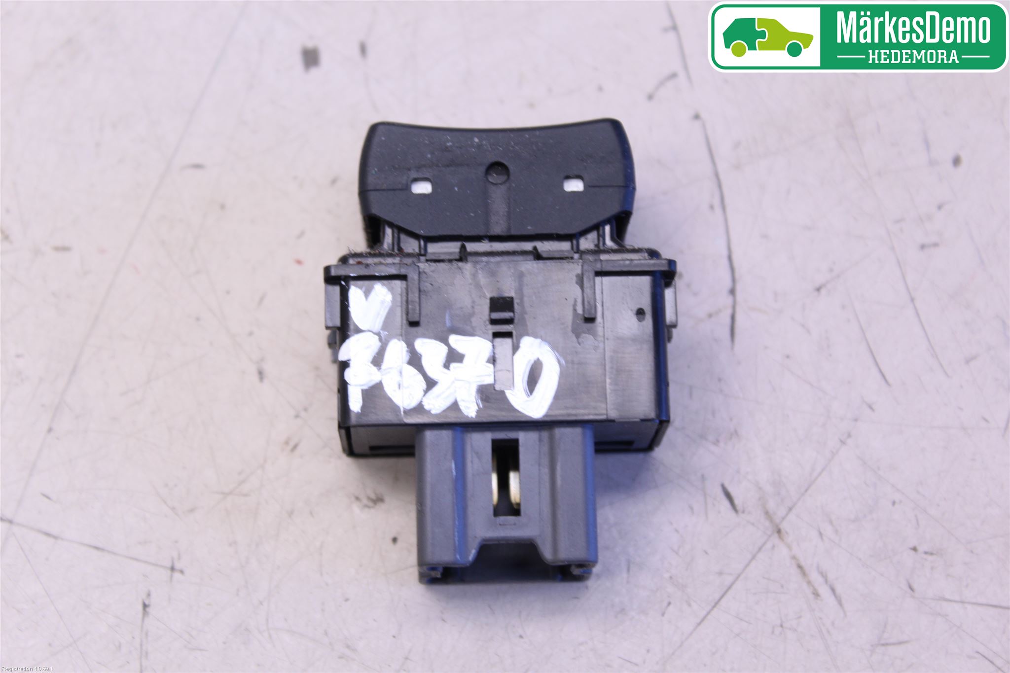 Subaru OUTBACK 10-15 Bryter Varmesete