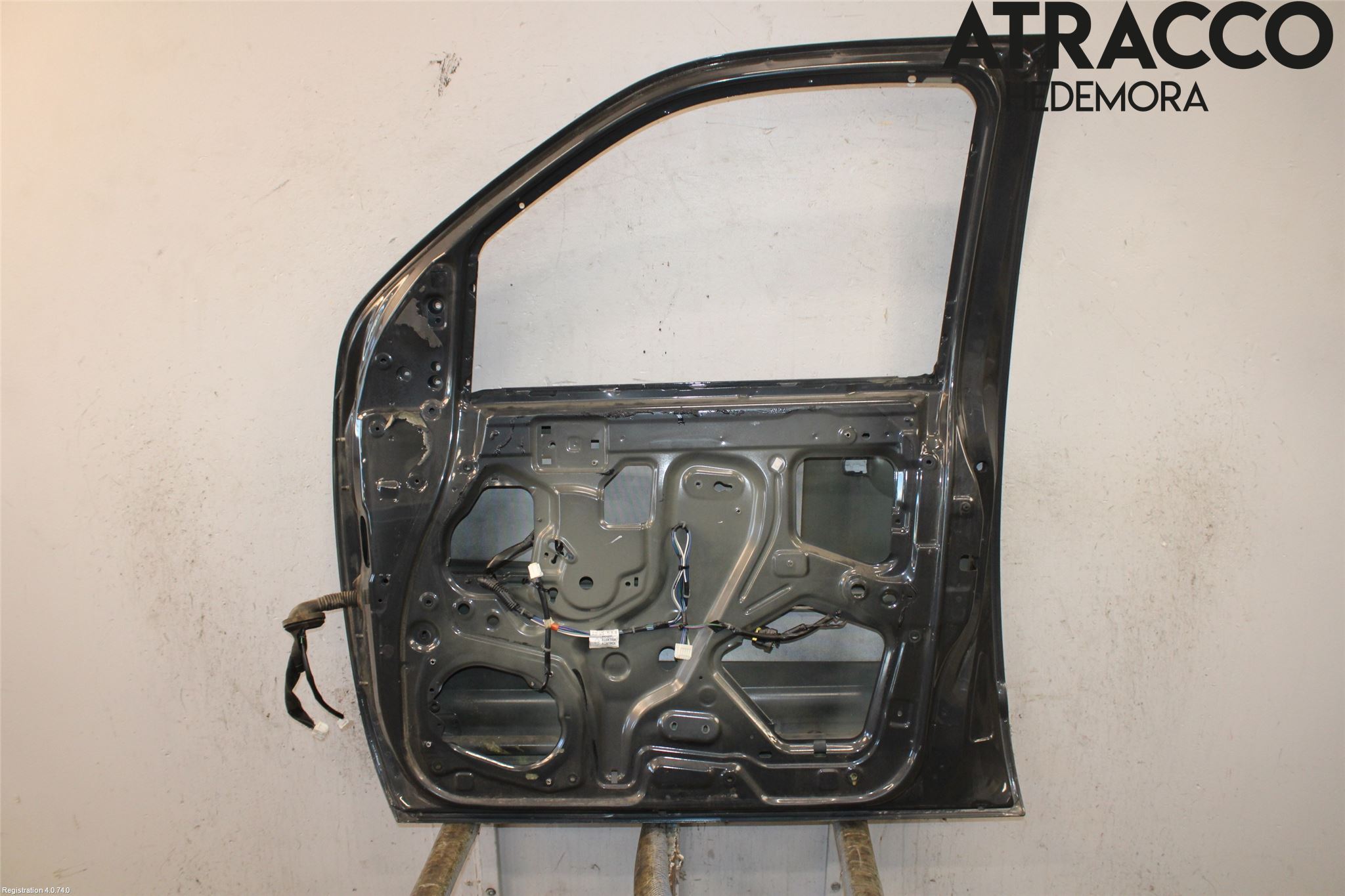 Nissan NAVARA 05-16 Dør 4D Foran Høyre