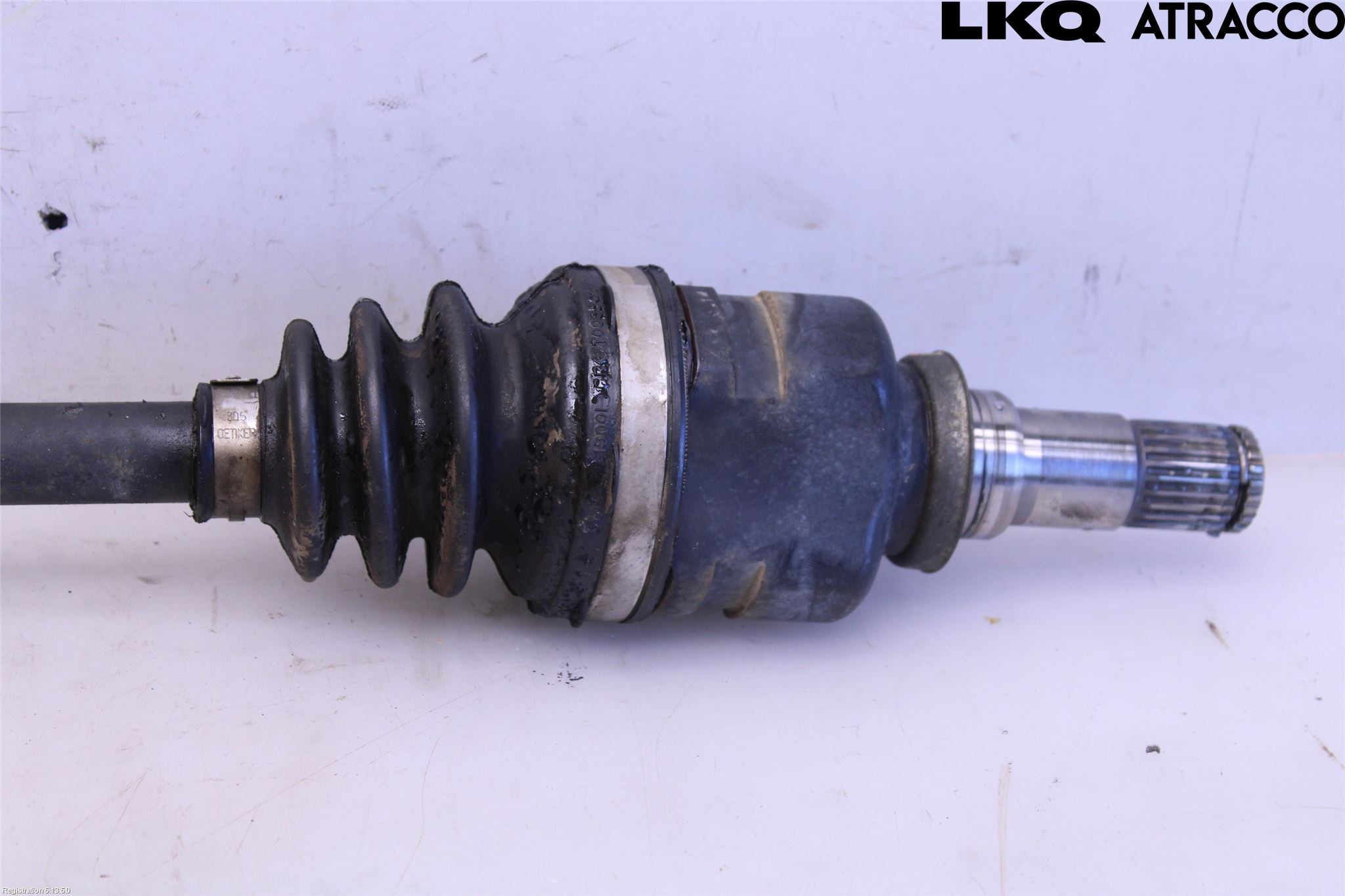 Toyota YARIS XP130 12-14 Drivaksel Foran Kompl Venstre