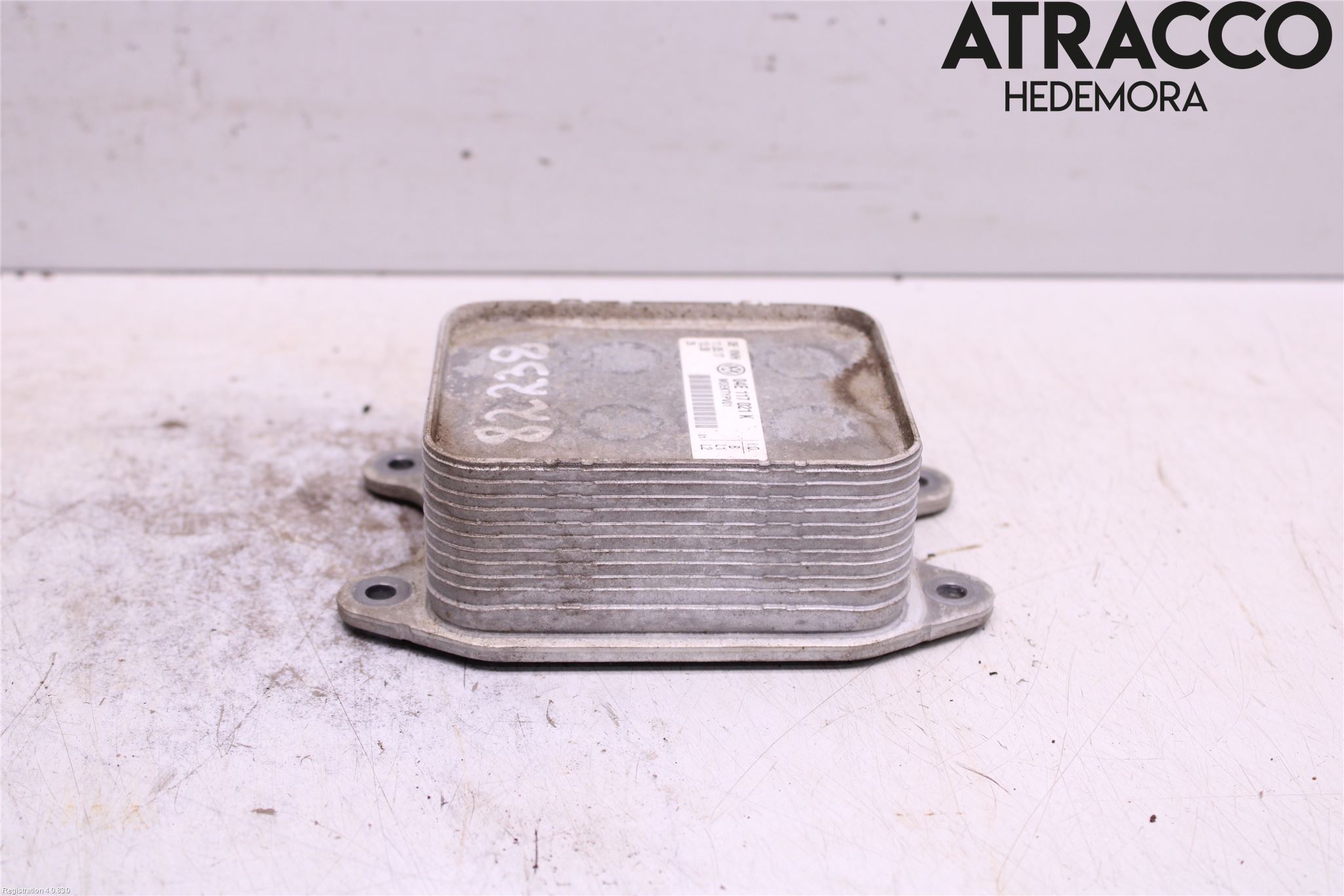 Volkswagen VW GOLF SPORTSVAN 15-20 Radiator Oljekjøler Motor