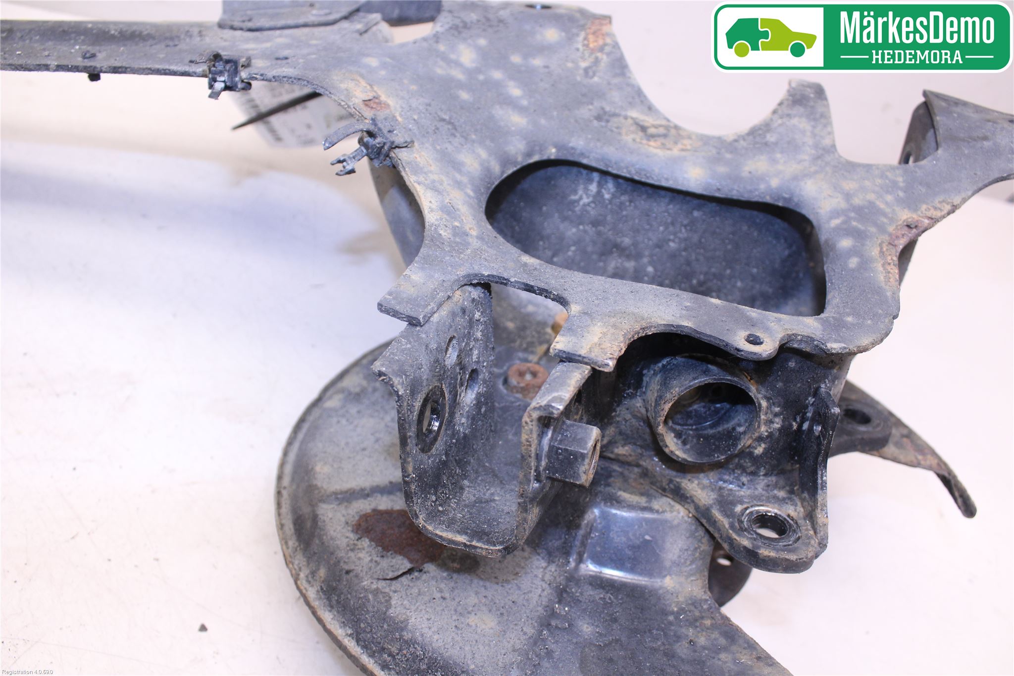 Volvo XC60 14-17 Spindel Vb
