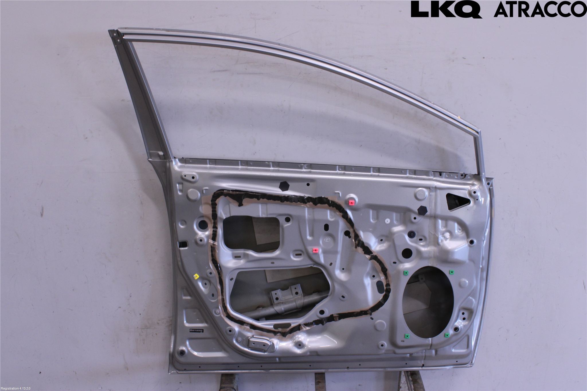 Toyota AVENSIS 16-18 Dør 4D Foran Venstre
