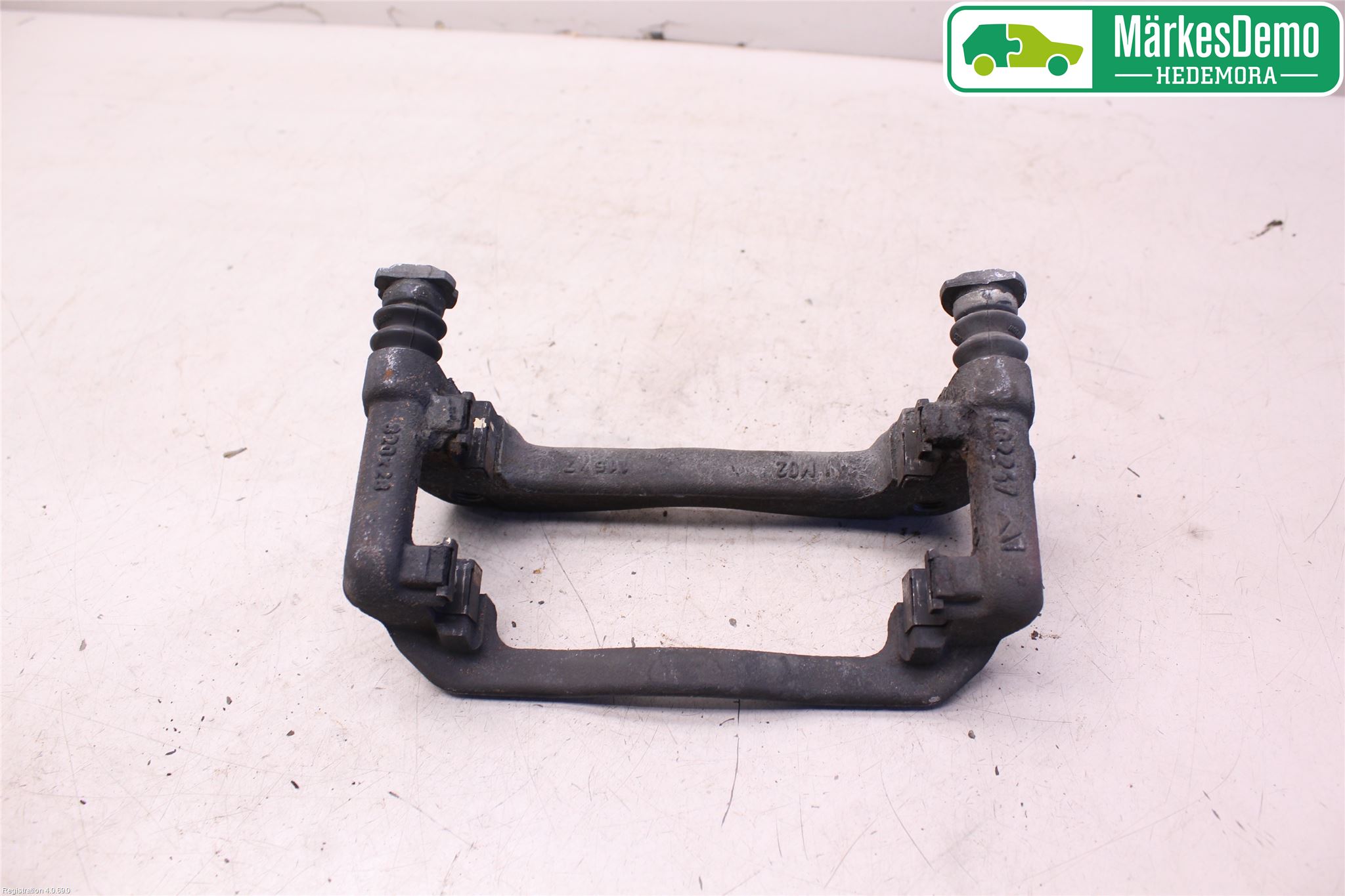 Mercedes-Benz MB X-KLASS (BR 470) 18-20 Bremsecaliper Feste Holder