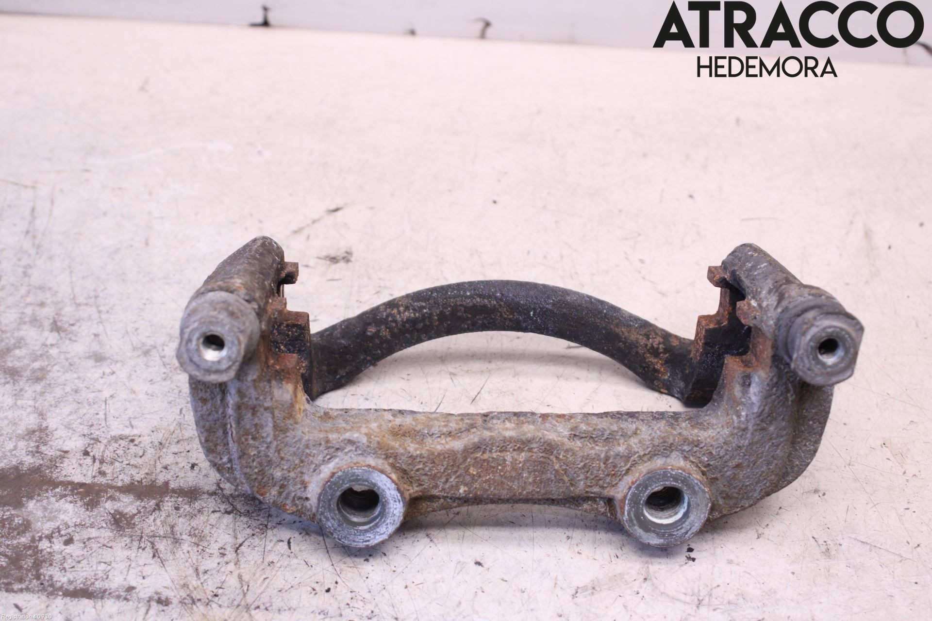 Nissan X-TRAIL     01-07 Bremsecaliper Feste Holder