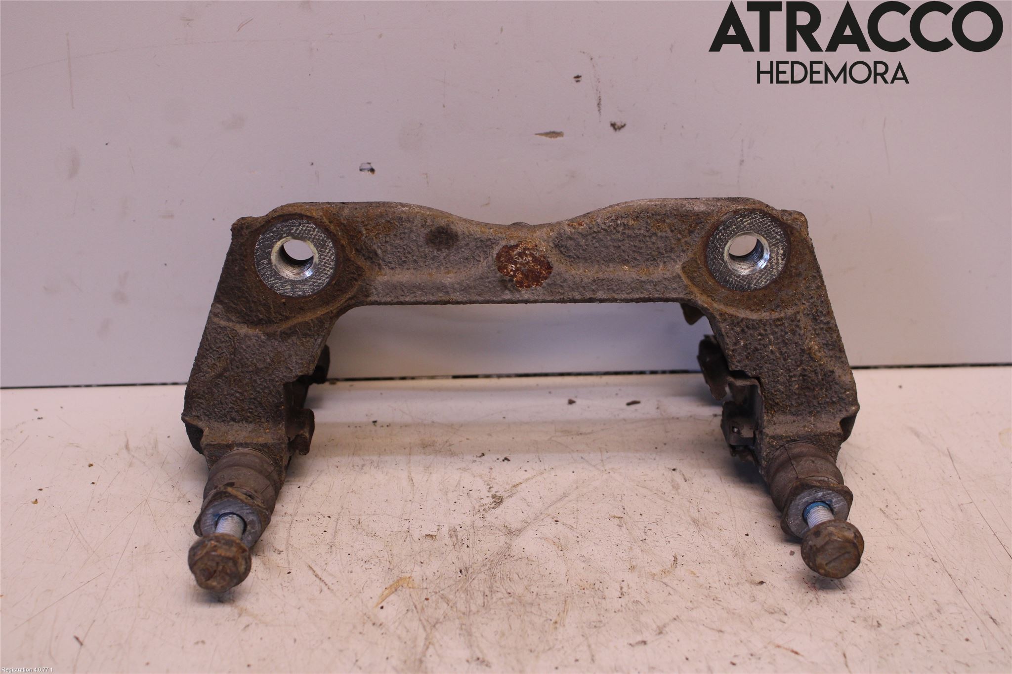 Toyota AVENSIS 16-18 Bremsecaliper Feste Holder