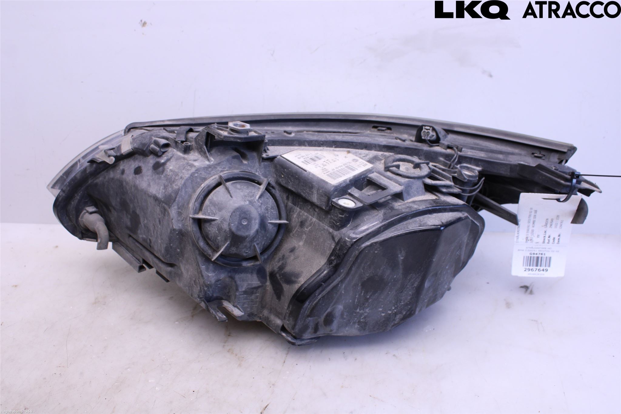 BMW 5 E60/61 Sed/Tou 02-10 Frontlykt Høyre
