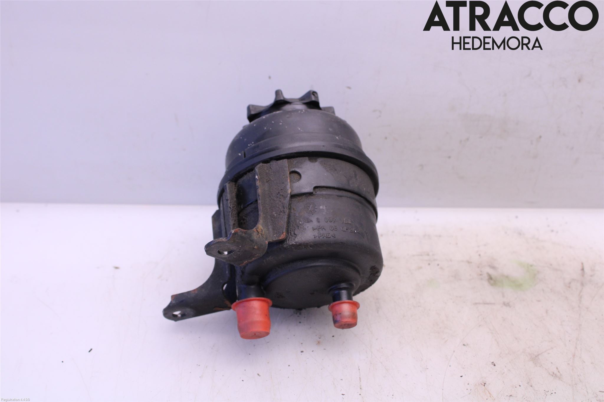 BMW 3 E46      98-05 Servo Oljebeholder