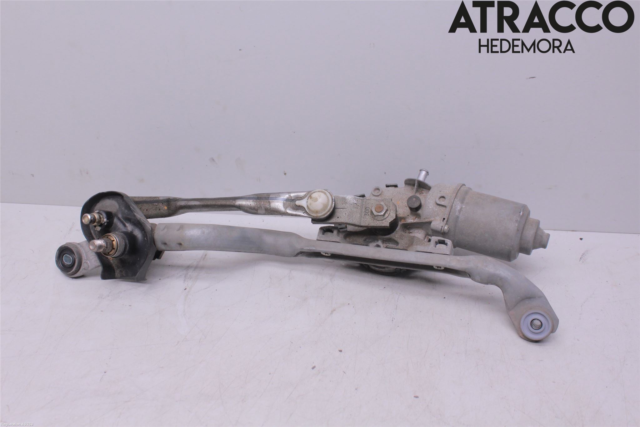 Toyota VERSO-S 11-16 Viskermotor Frontrute