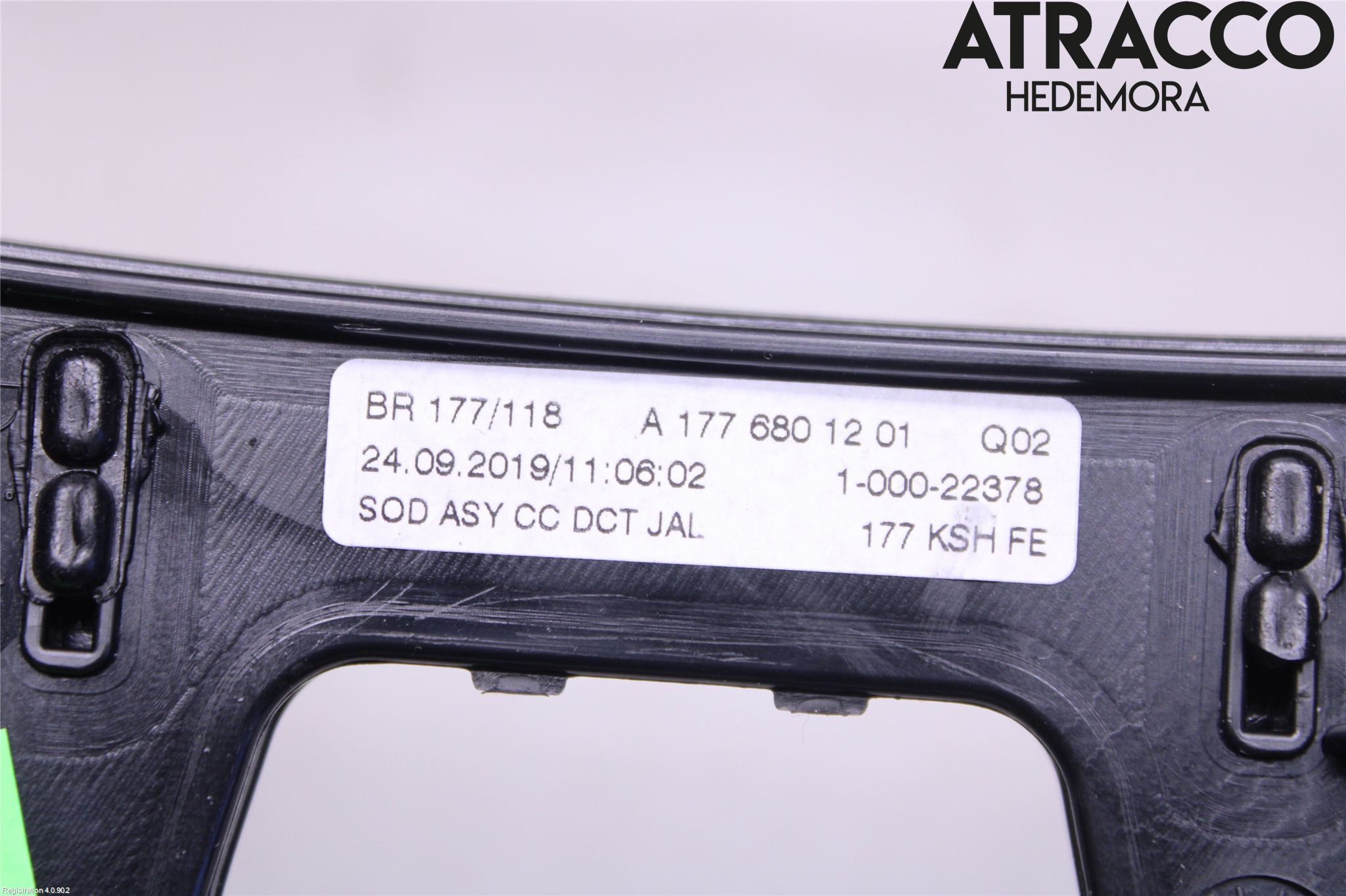 Mercedes-Benz MB CLA-KLASS (C118/X118) 19- Instrumentkonsoll Midt